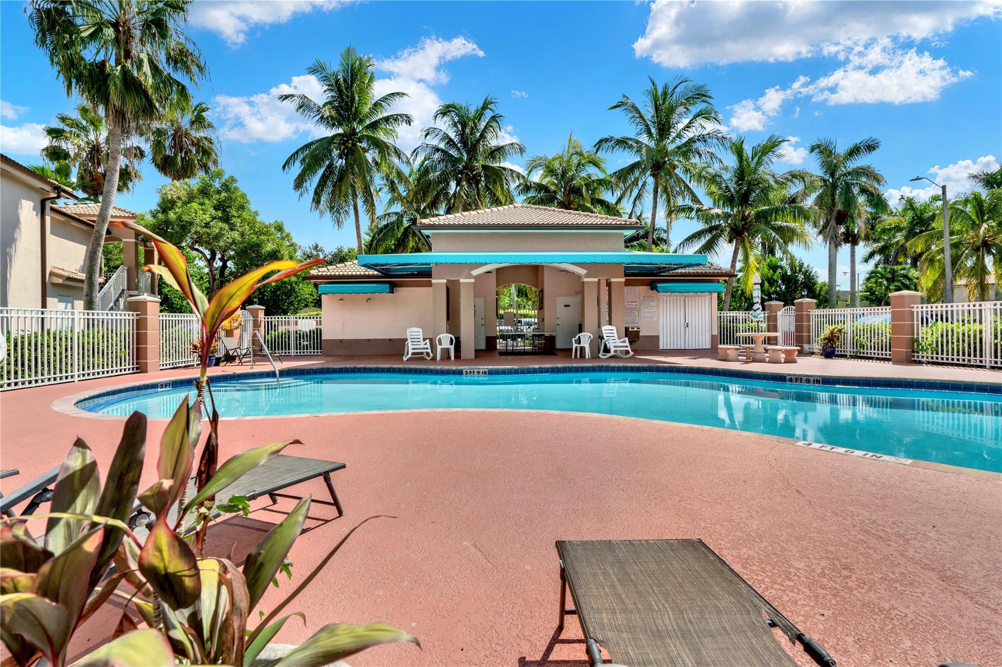 VENETIA GARDENS - Residential