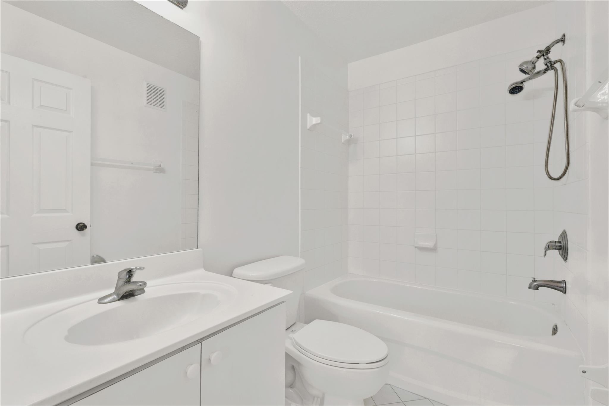 VENETIA GARDENS - Residential