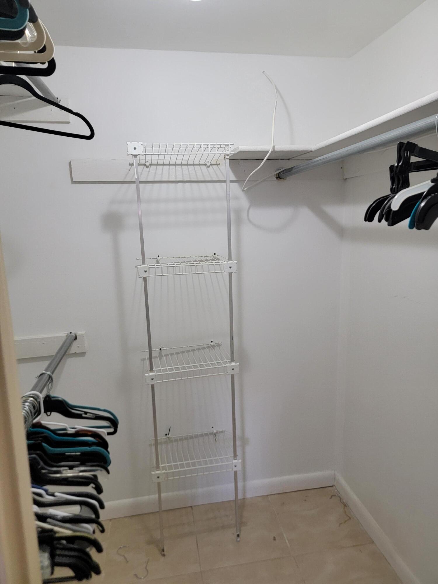 SUNRISE LAKES 80 CONDO - Residential