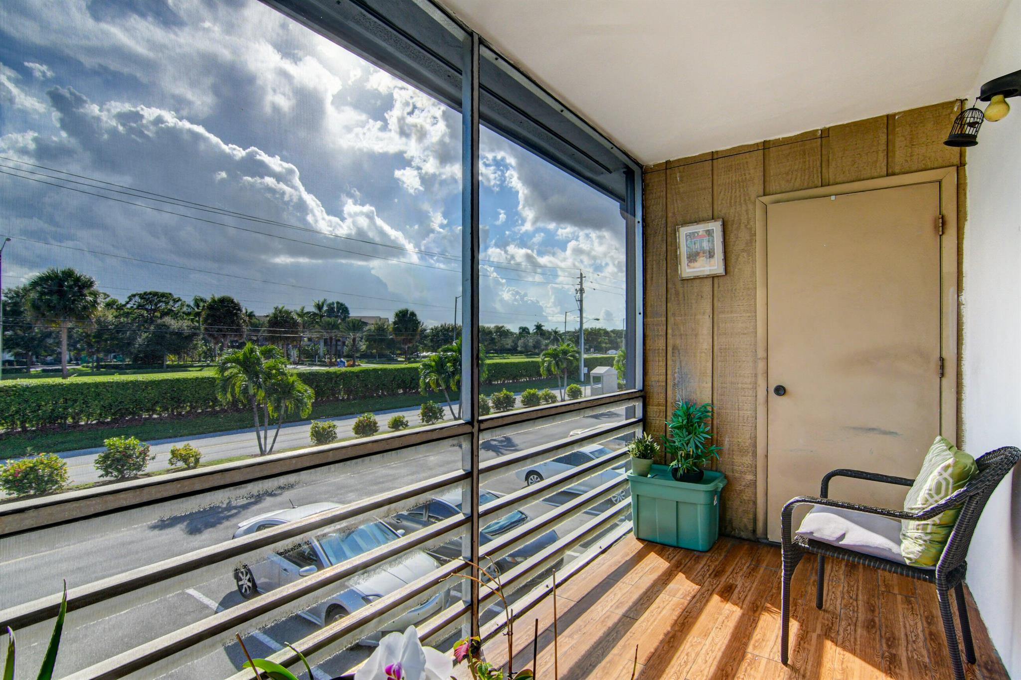 KINGS POINT BURGUNDY COND - Residential Lease