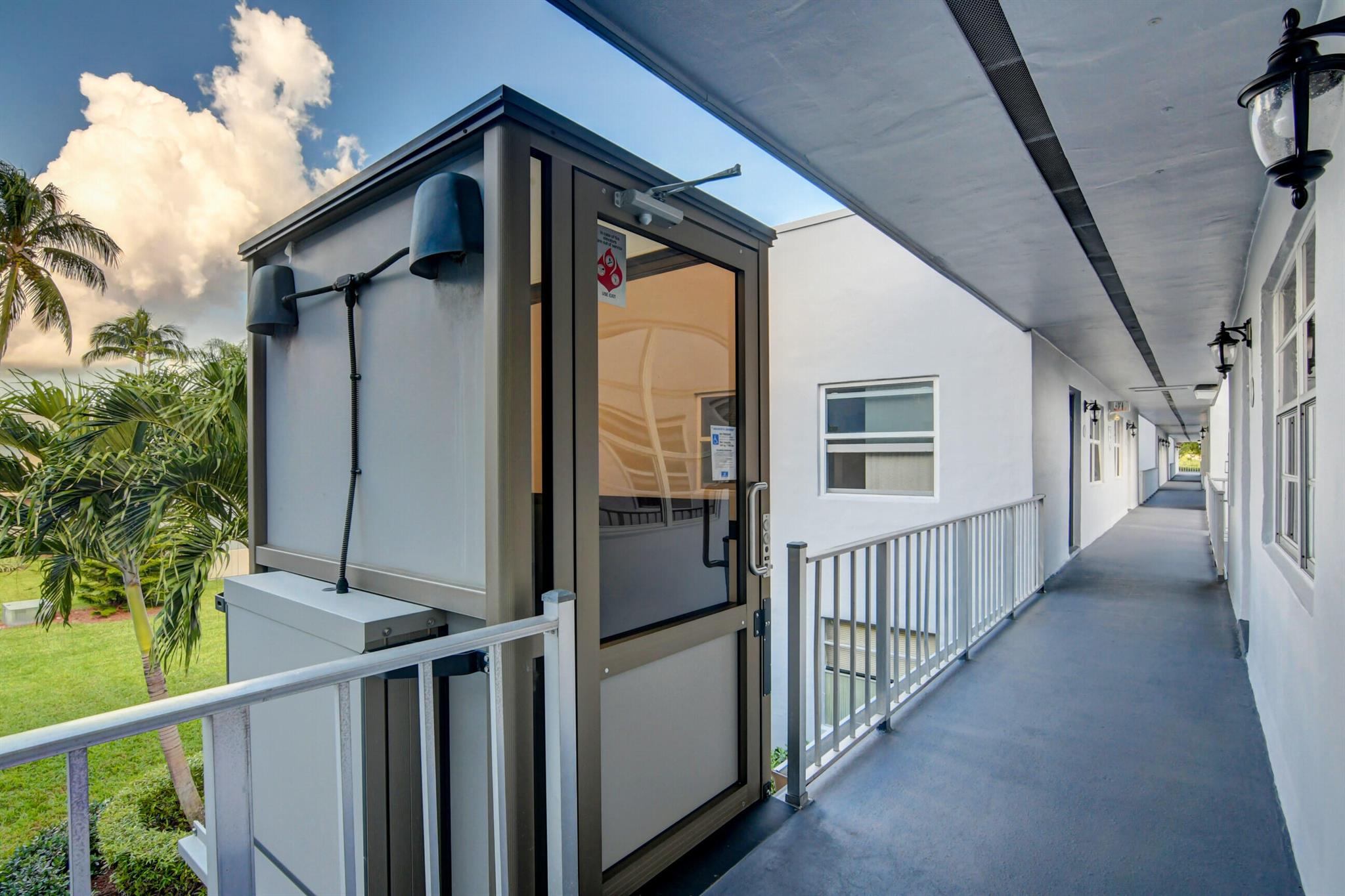 KINGS POINT BURGUNDY COND - Residential Lease