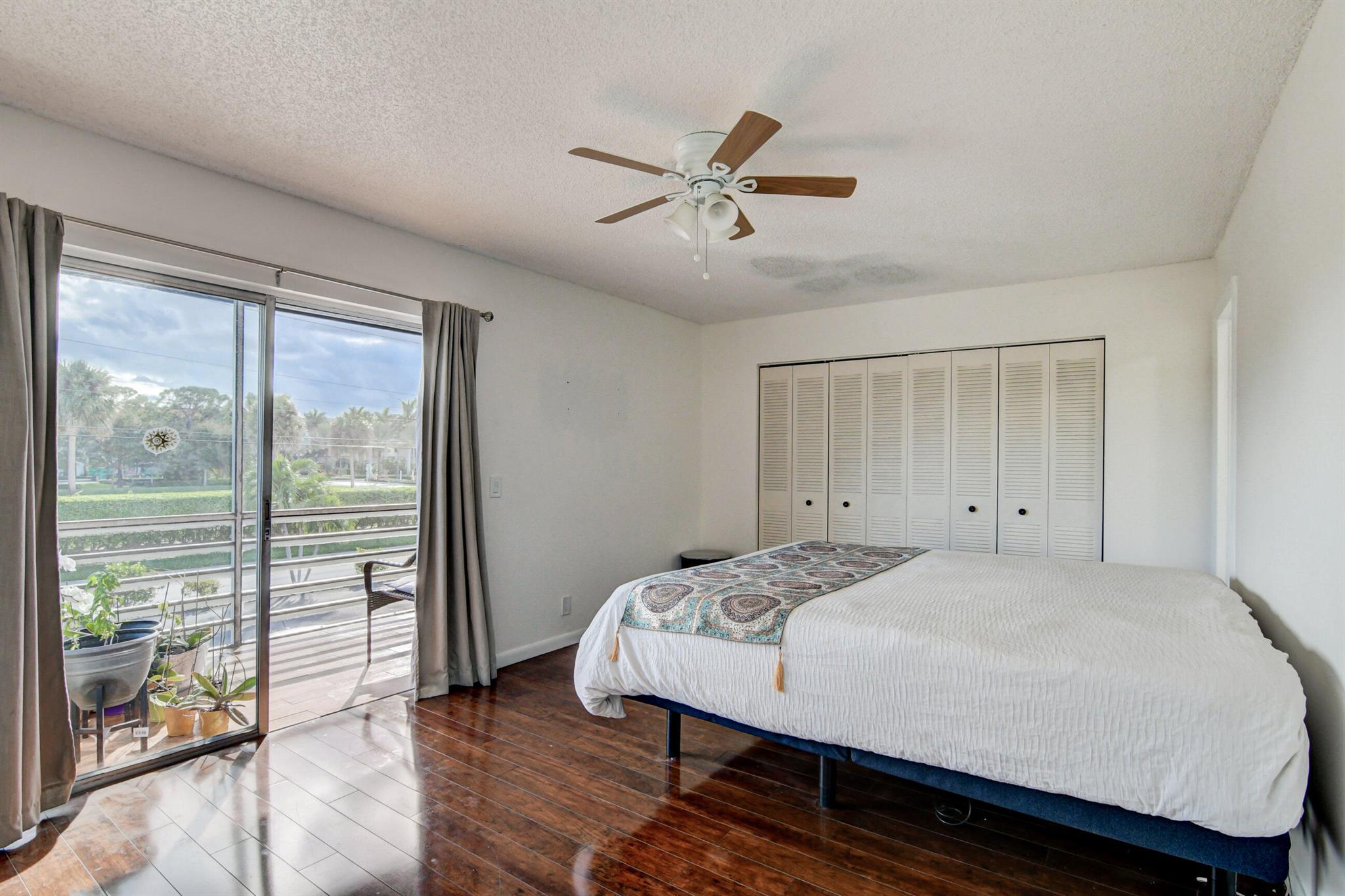 KINGS POINT BURGUNDY COND - Residential Lease