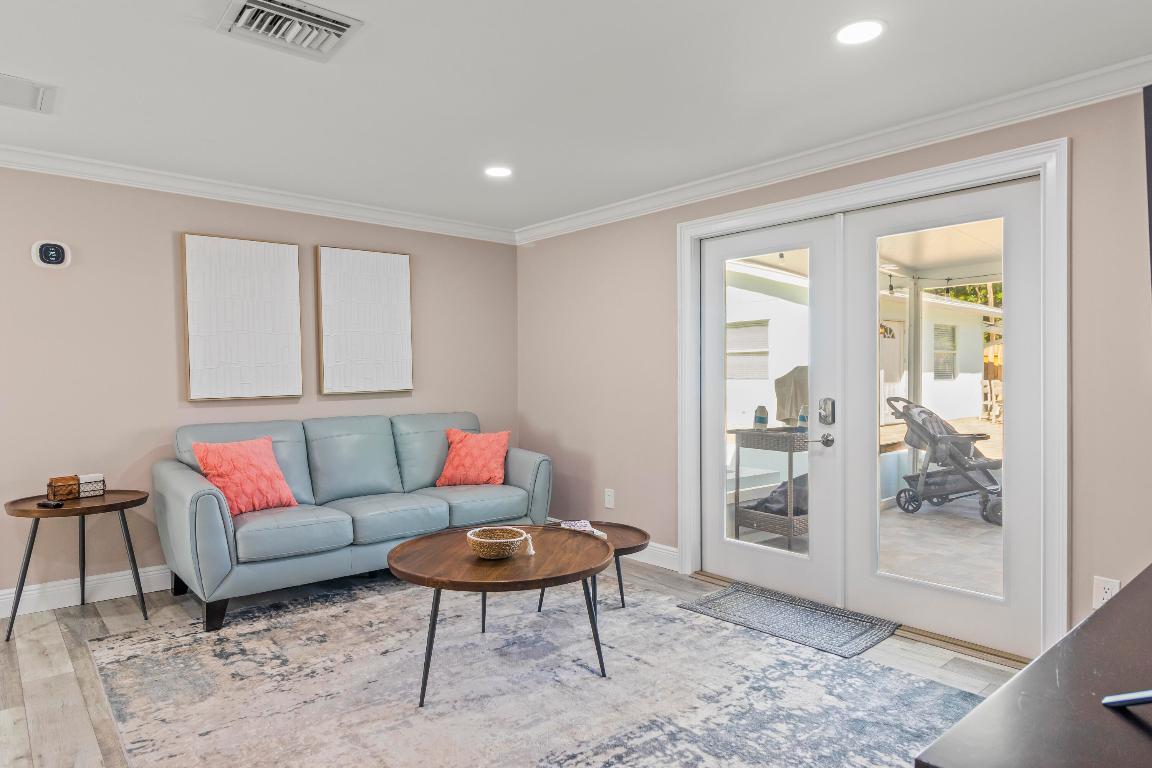 PLUMOSA PARK SEC A, B AND D - Residential Lease