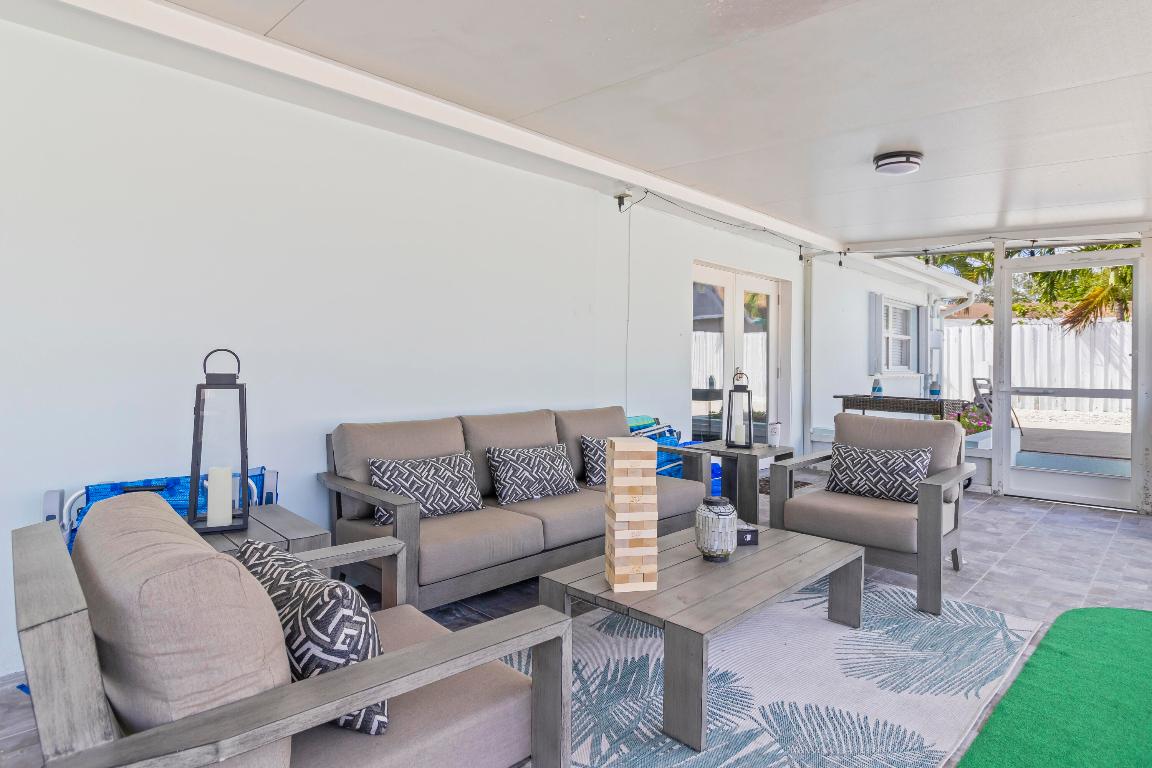 PLUMOSA PARK SEC A, B AND D - Residential Lease