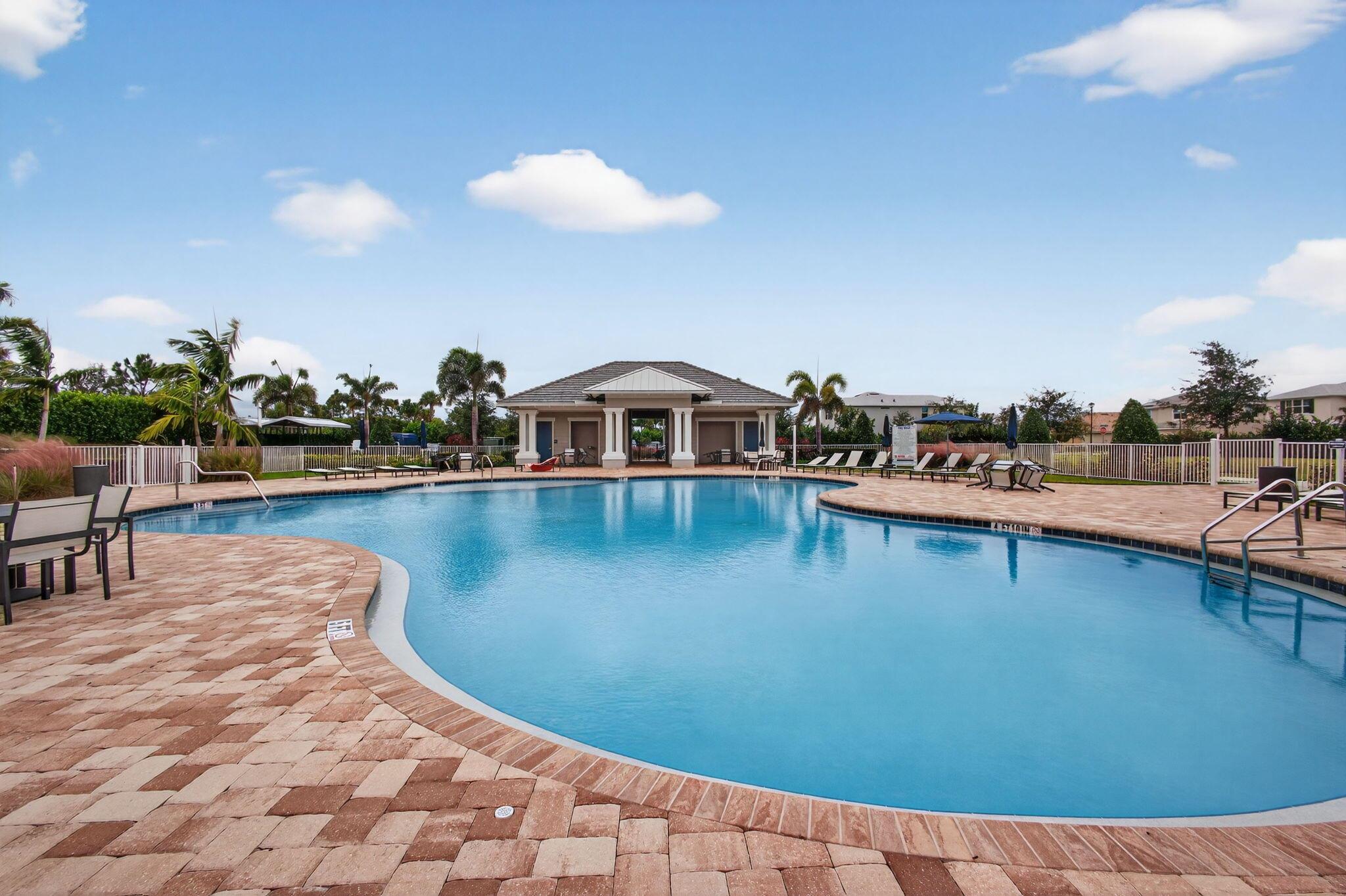 PULTE AT TRADITION PHASE - Residential