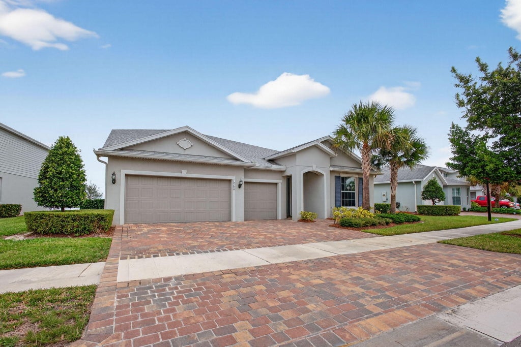 Photo of 10190 SW Captiva Drive, Port Saint Lucie, FL 34987 (MLS # R11138677)