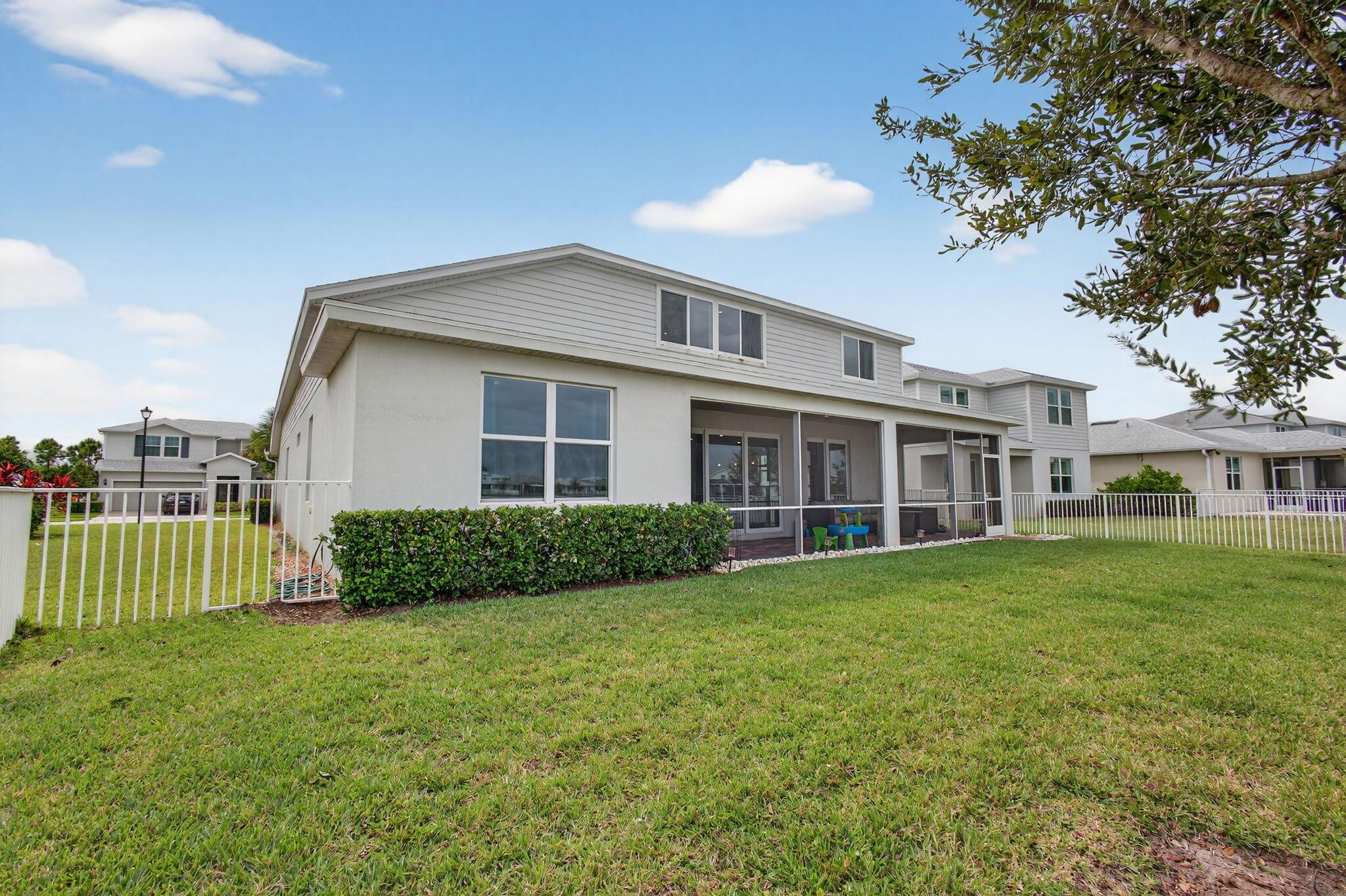 PULTE AT TRADITION PHASE - Residential