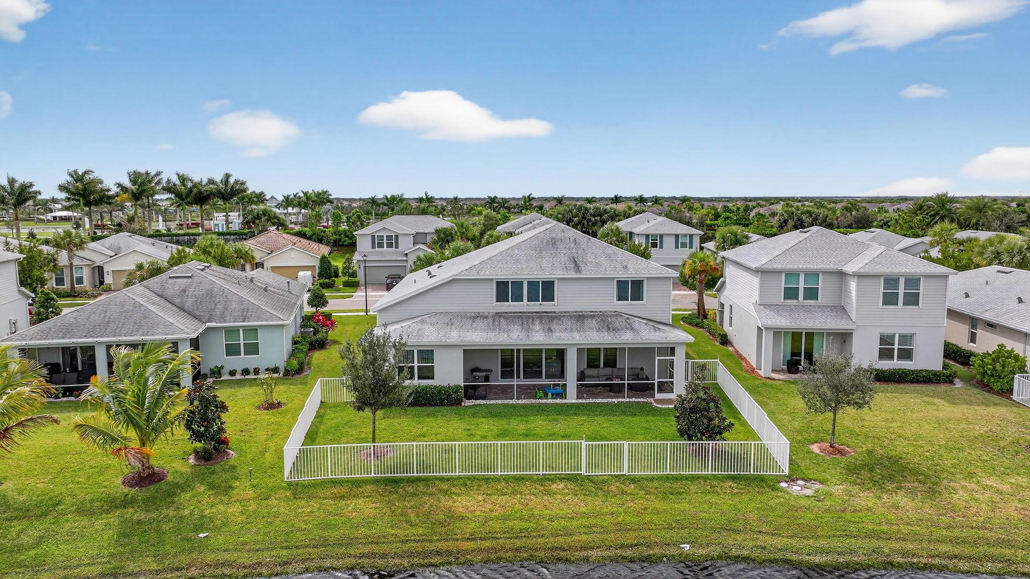 PULTE AT TRADITION PHASE - Residential