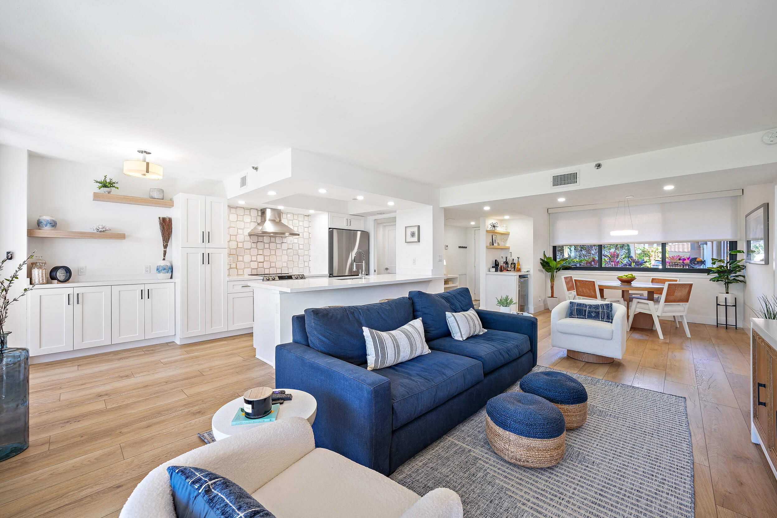 1000 N Us Highway One Be103