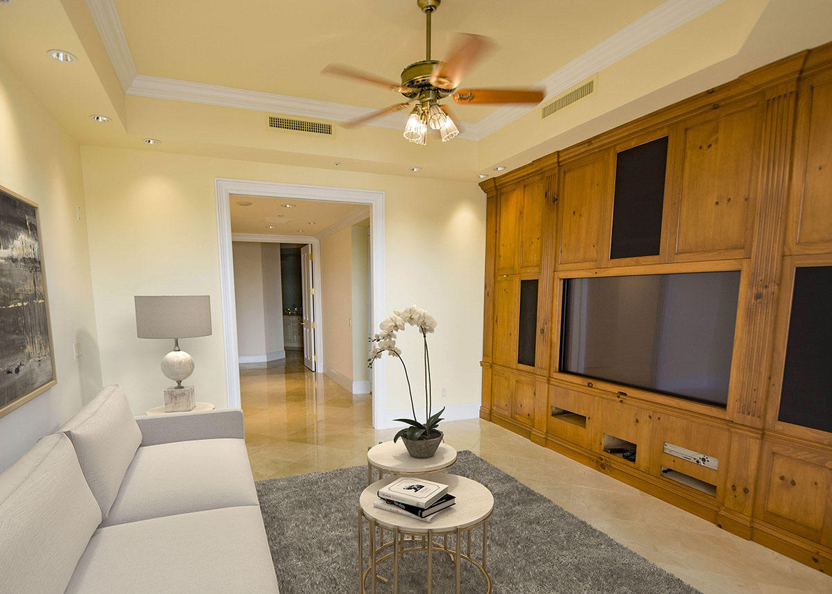 ONE WATERMARK PLACE OF TH - Residential