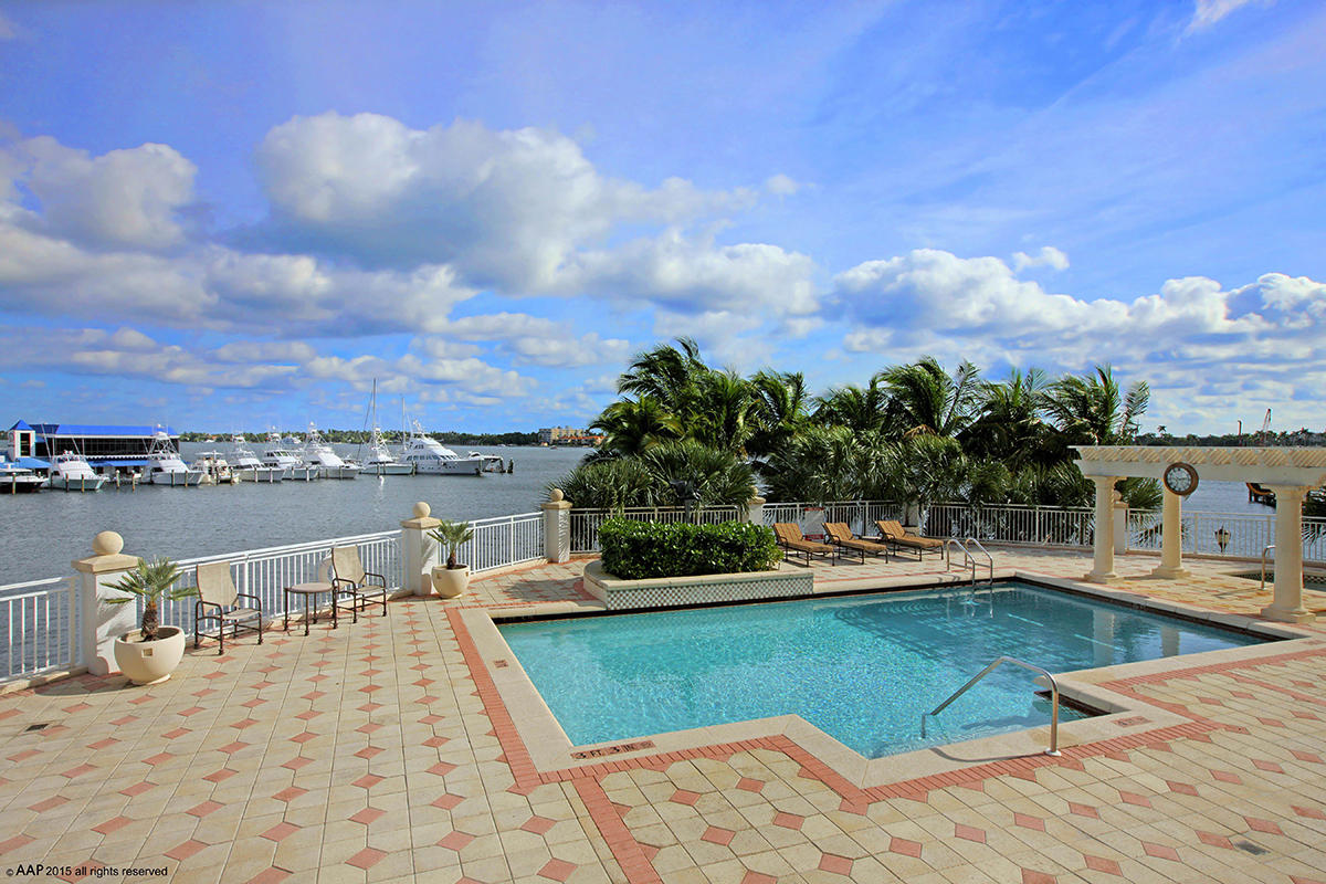 ONE WATERMARK PLACE OF TH - Residential