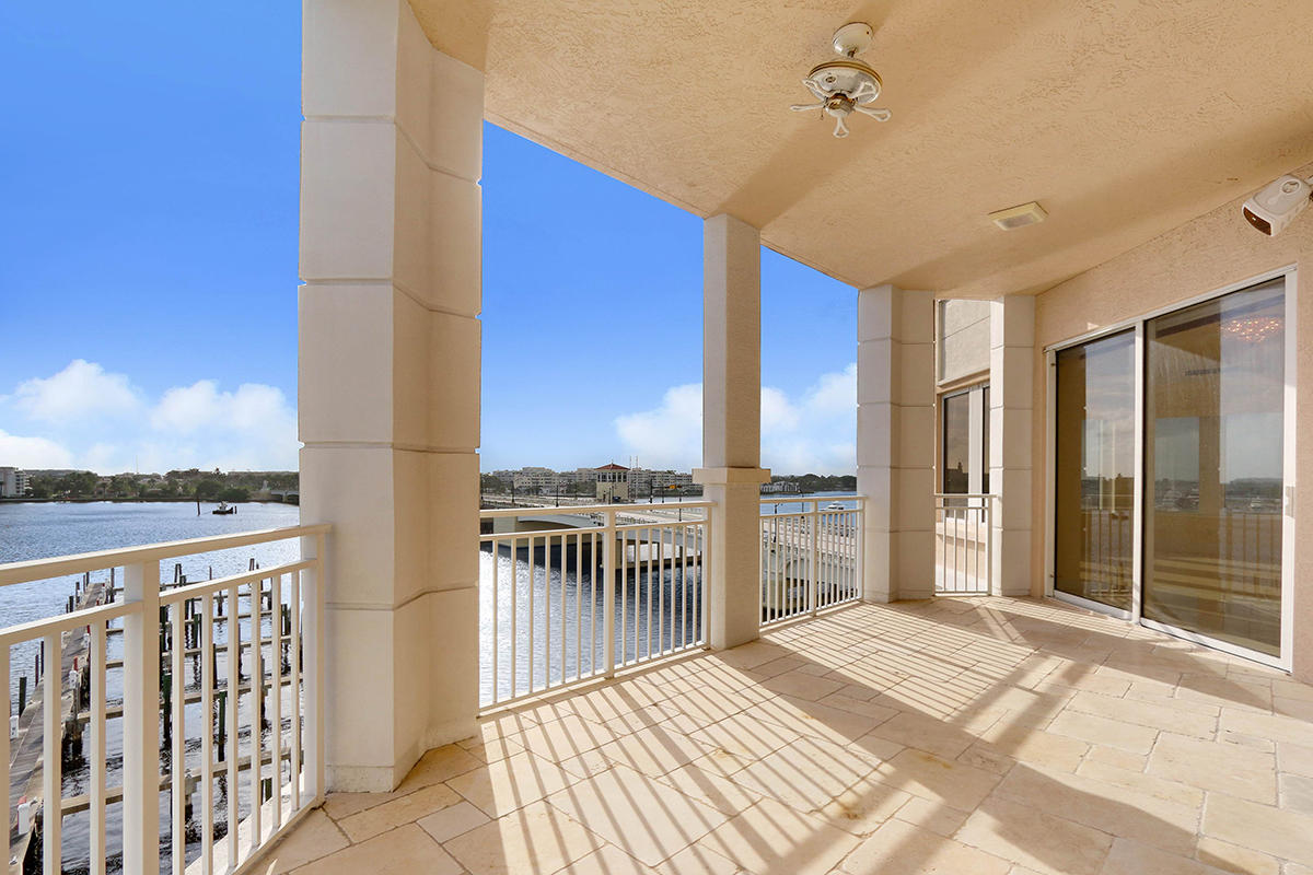 ONE WATERMARK PLACE OF TH - Residential