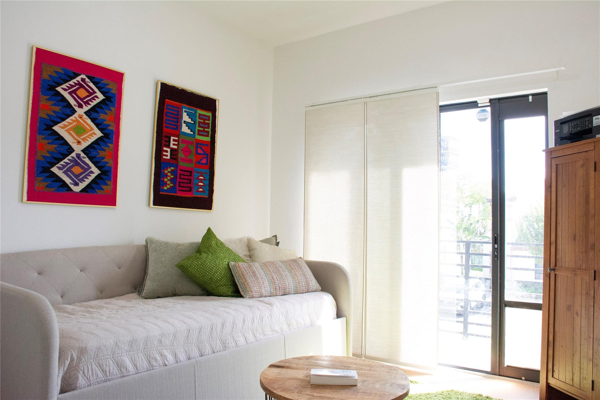 VIA VENTURA - Residential Lease