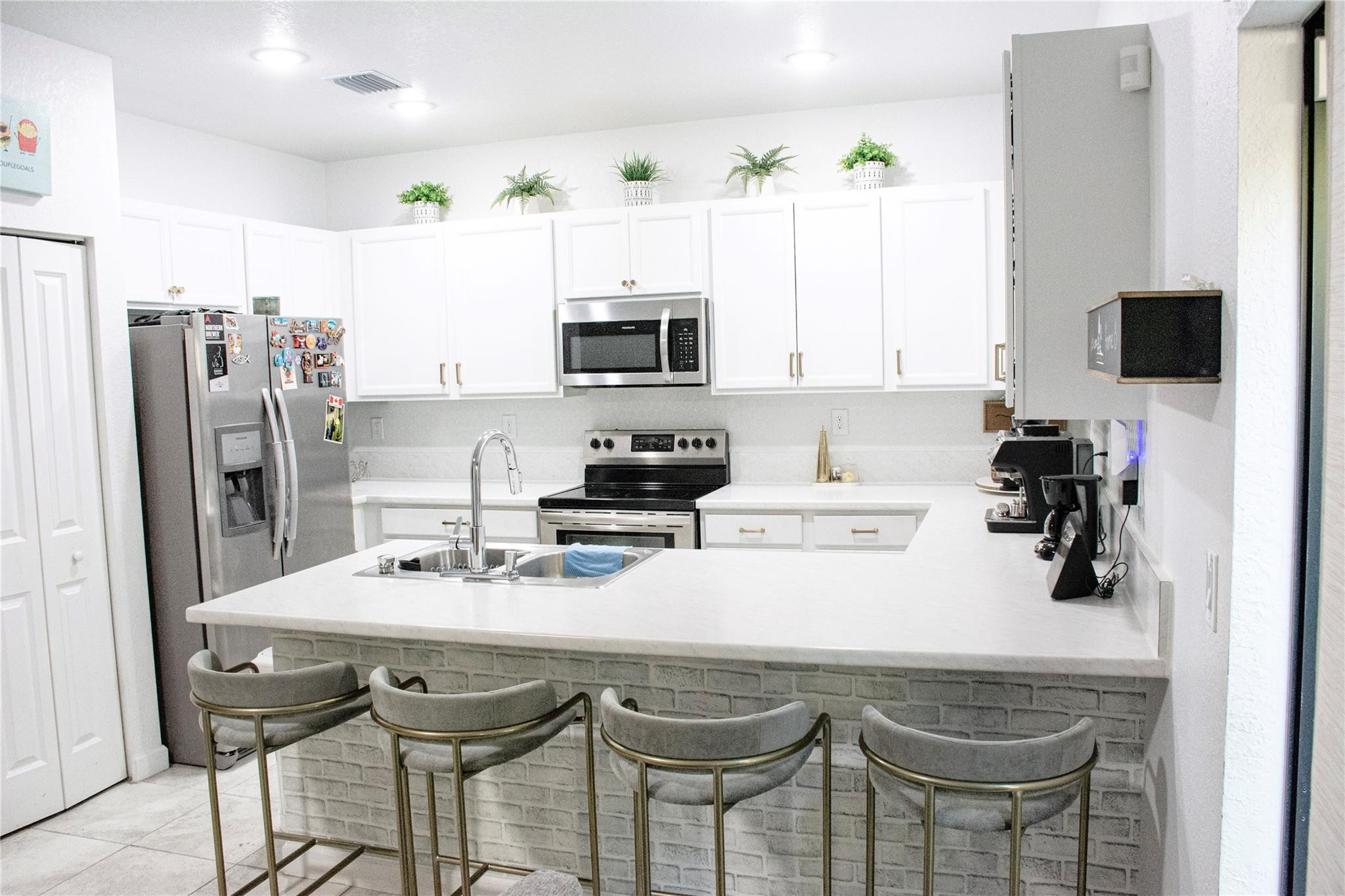 315 NE 208th Terrace