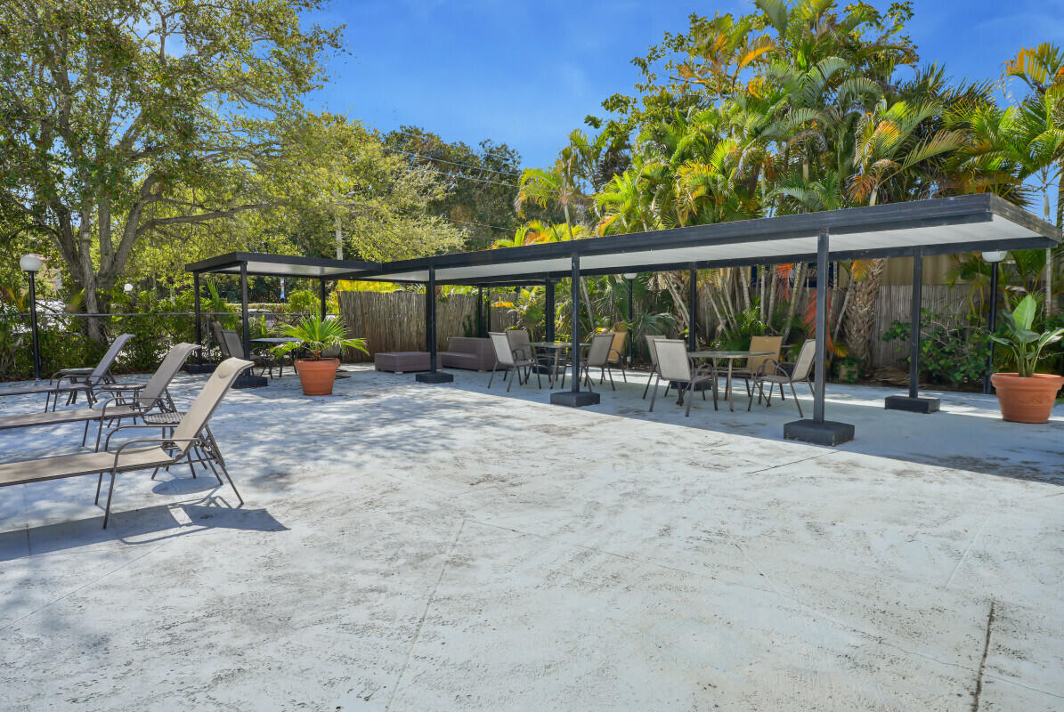 WOODSIDE APTS CONDO - Residential