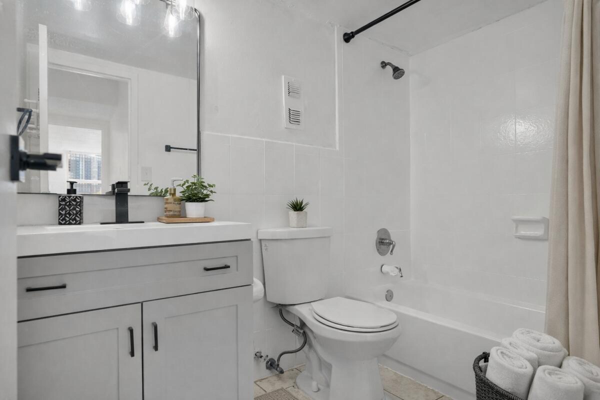 WOODSIDE APTS CONDO - Residential