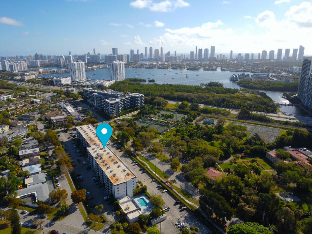 WOODSIDE APTS CONDO - Residential