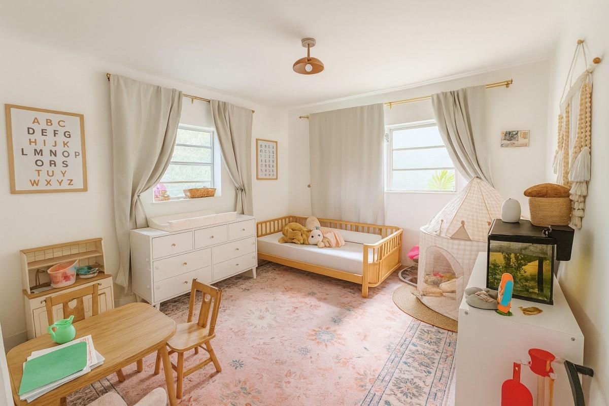 RIVERDALE - Residential Lease