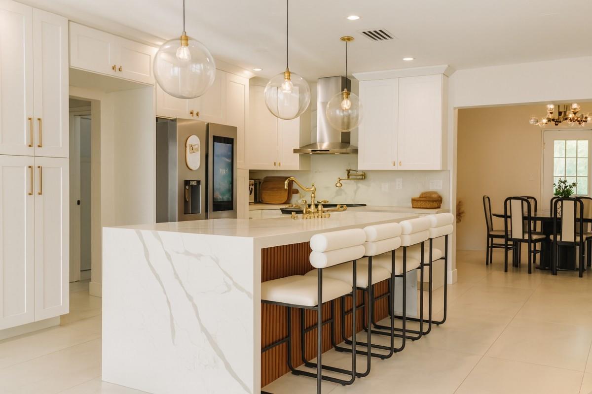 RIVERDALE - Residential Lease