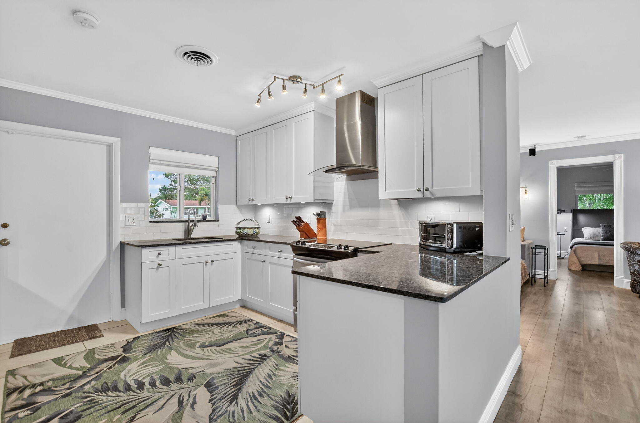 BOCA RATON SQUARE - Residential