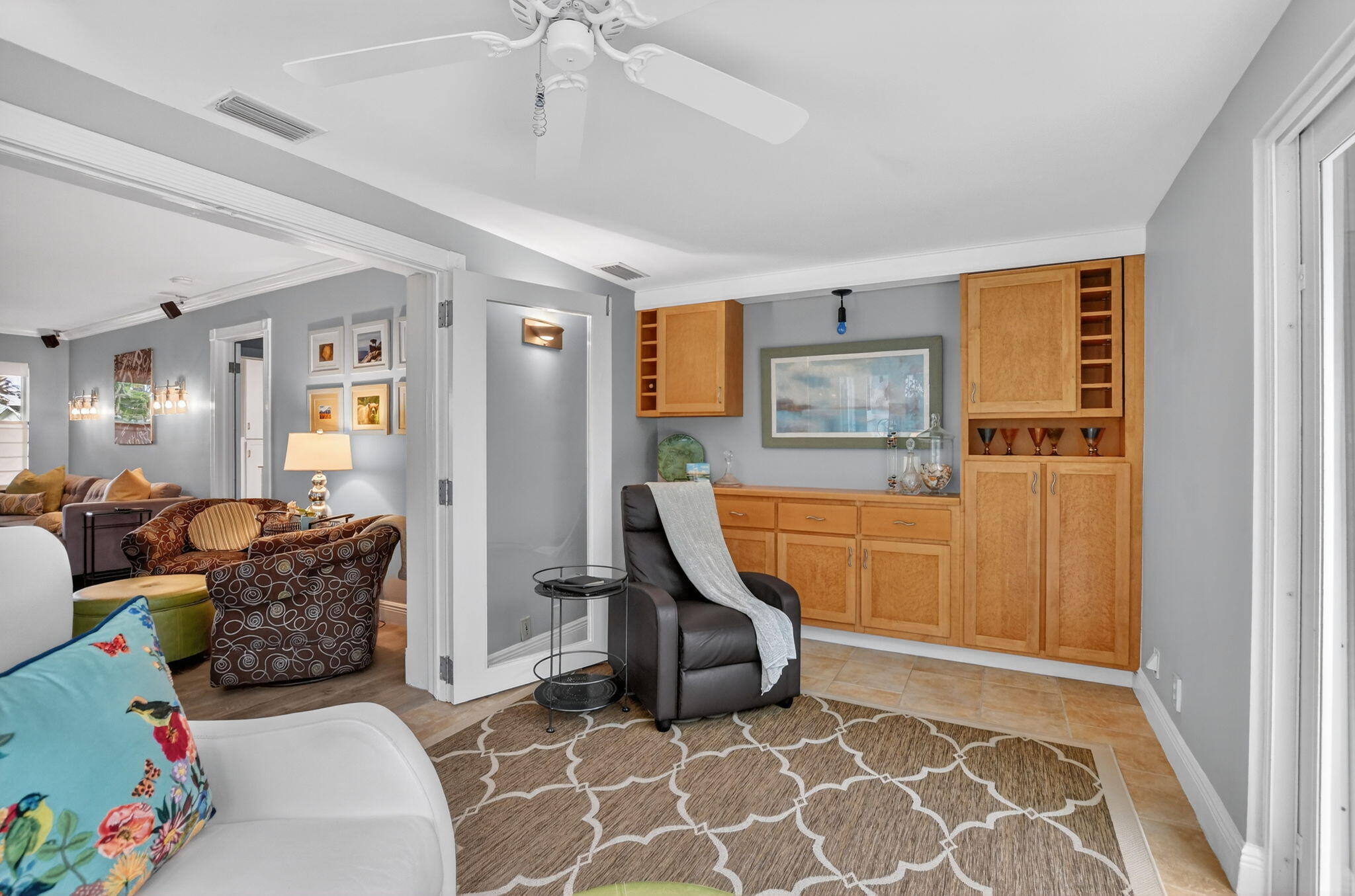 BOCA RATON SQUARE - Residential