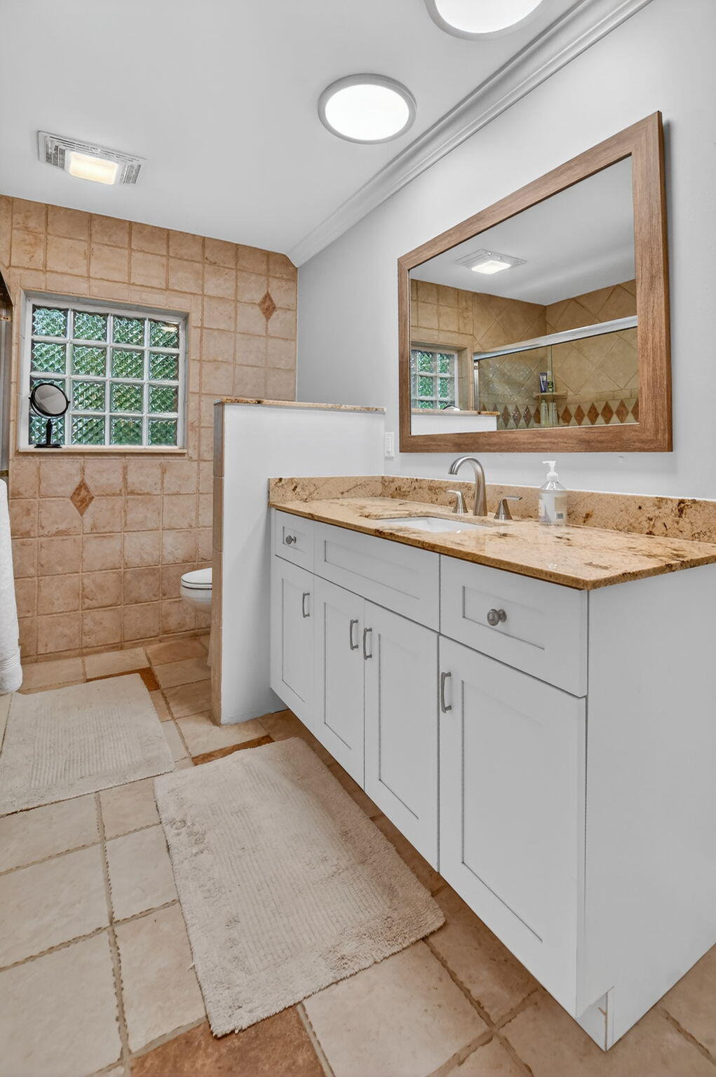 BOCA RATON SQUARE - Residential