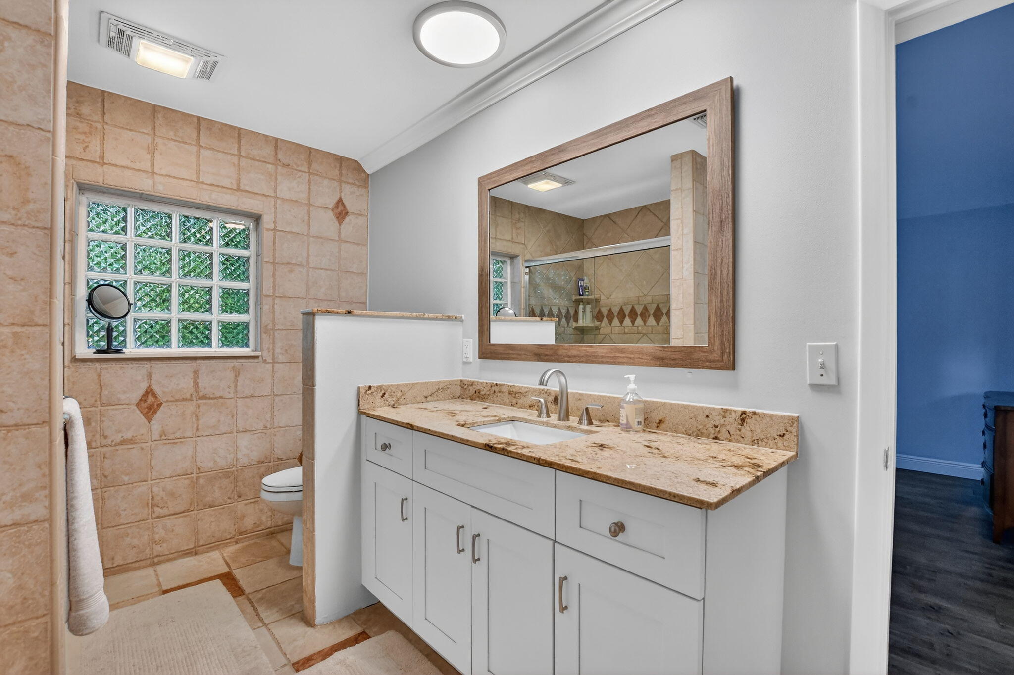 BOCA RATON SQUARE - Residential