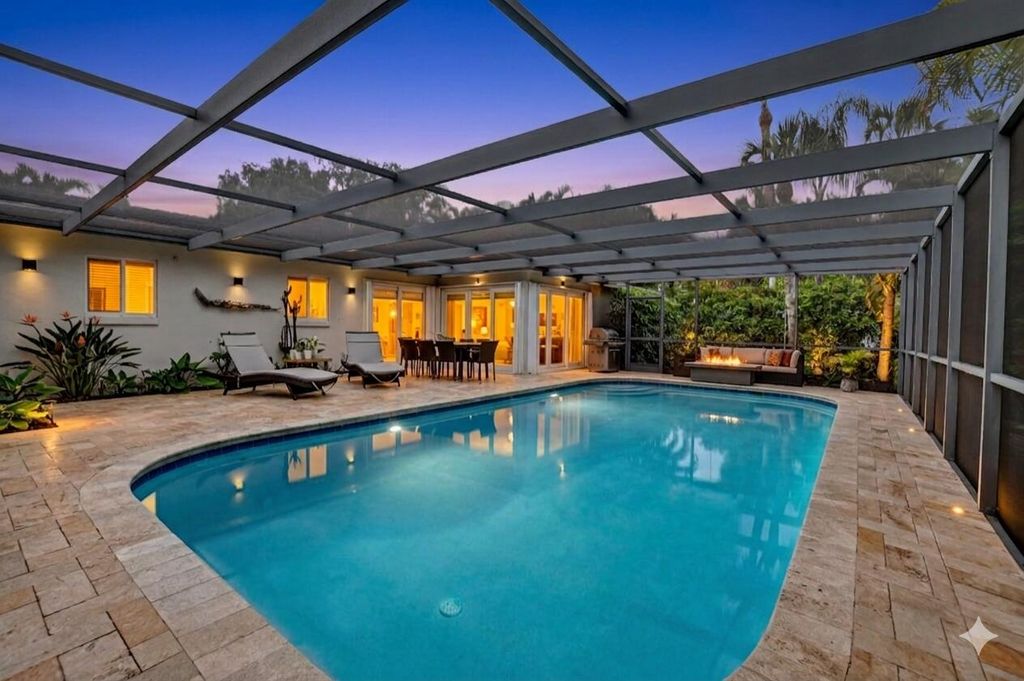 Photo of 943 SW 7th Street, Boca Raton, FL 33486 (MLS # B26009376)