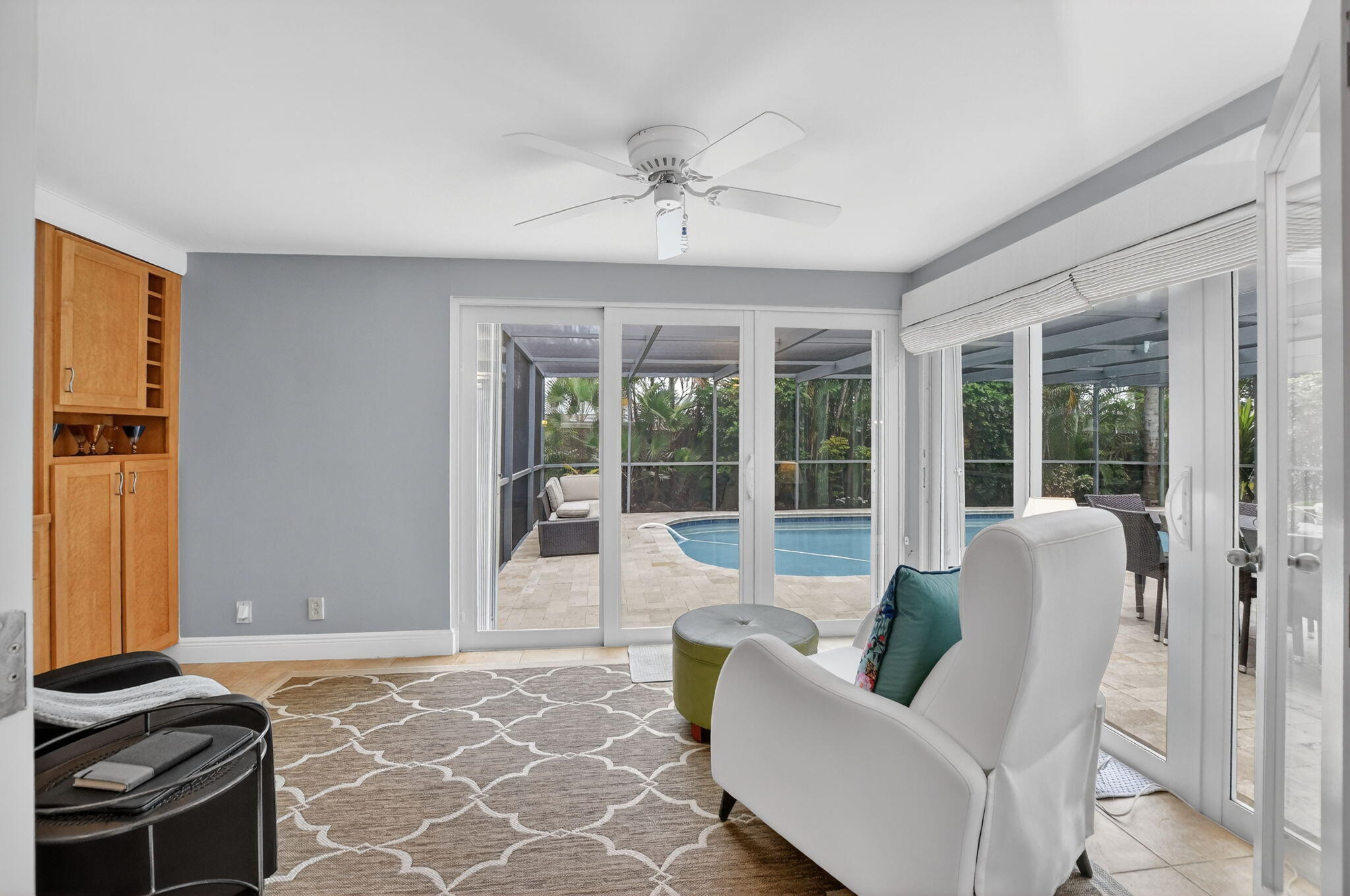 BOCA RATON SQUARE - Residential
