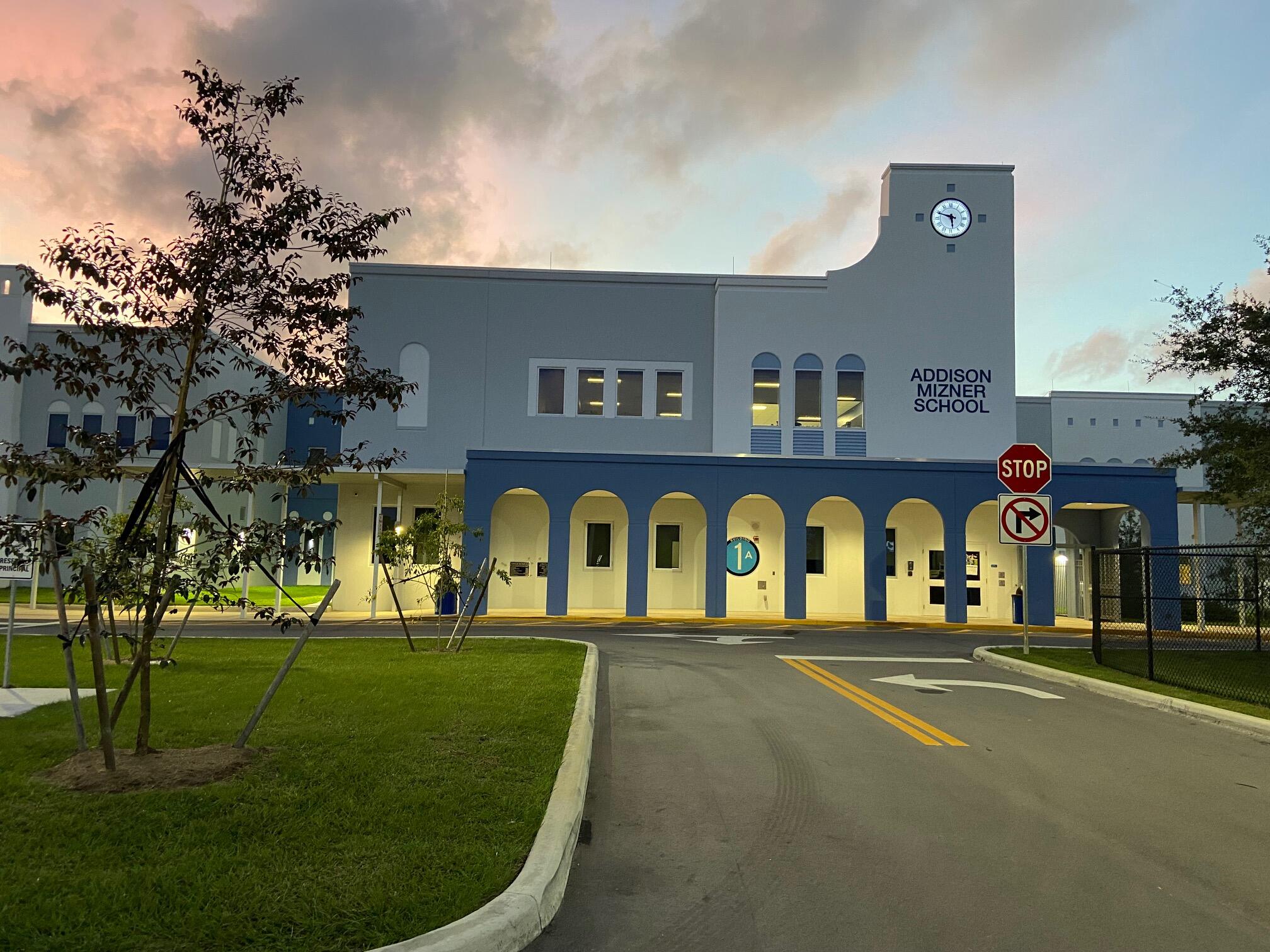 BOCA RATON SQUARE - Residential