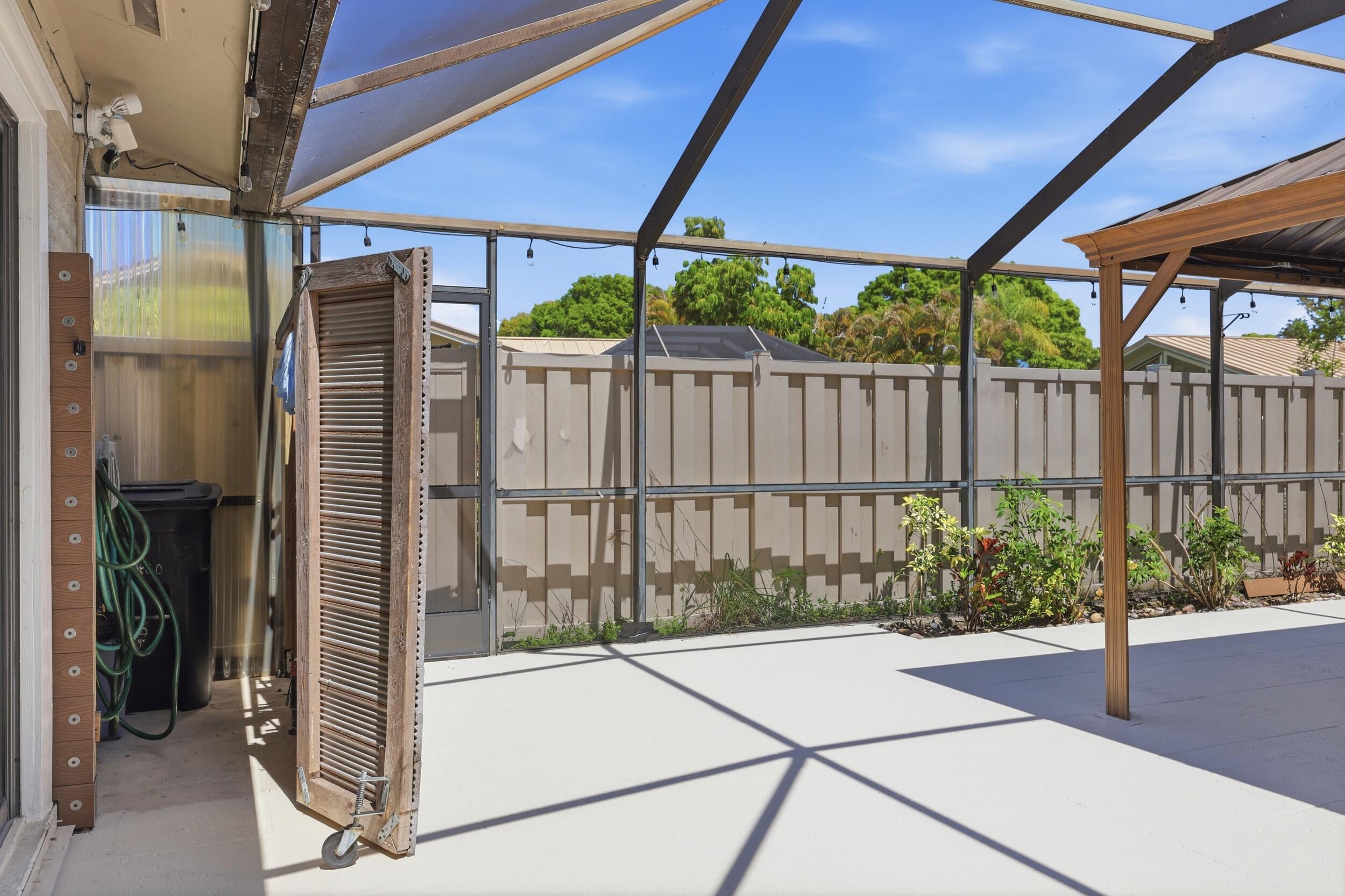 WESTWOOD GARDENS 3 - Residential