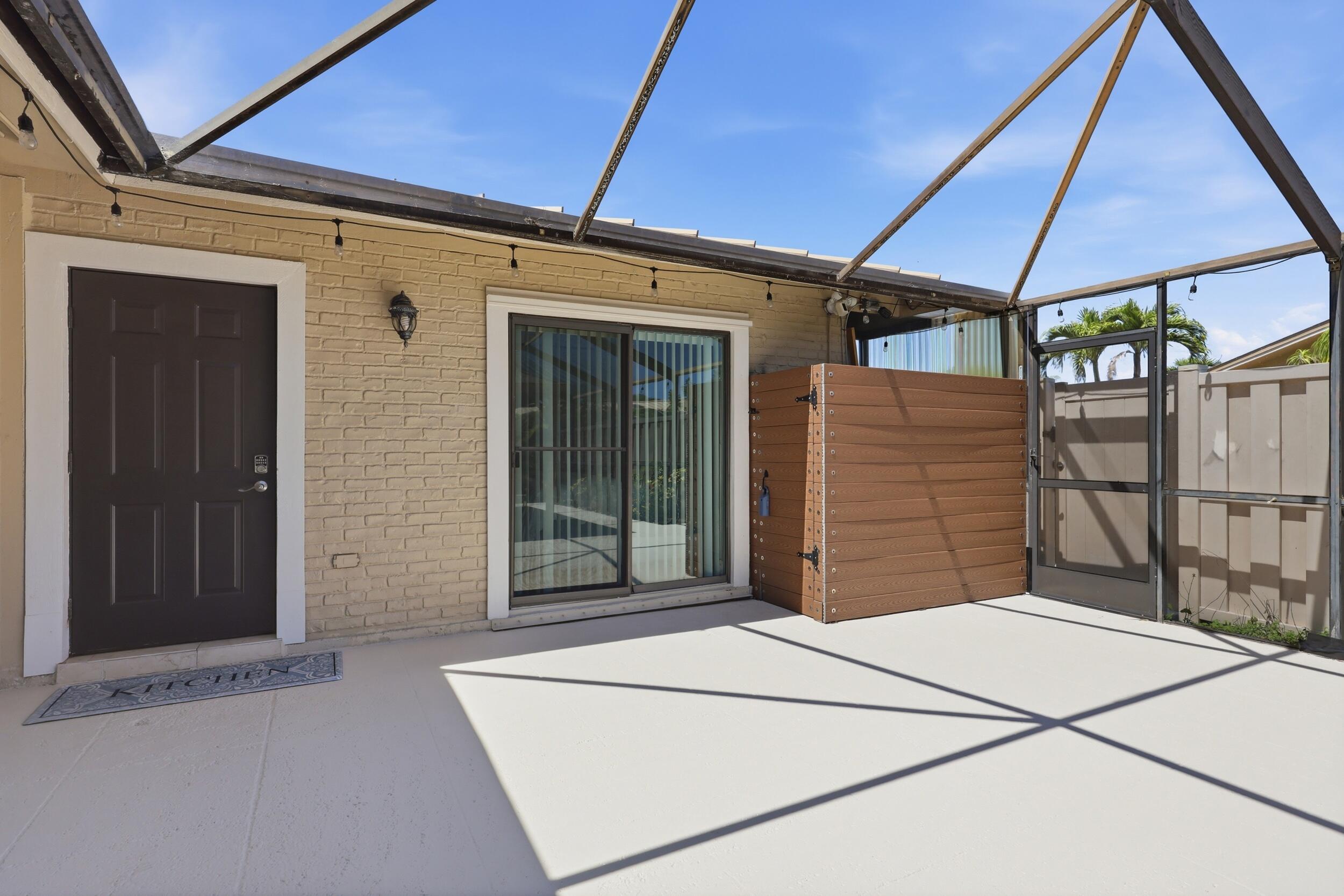 WESTWOOD GARDENS 3 - Residential