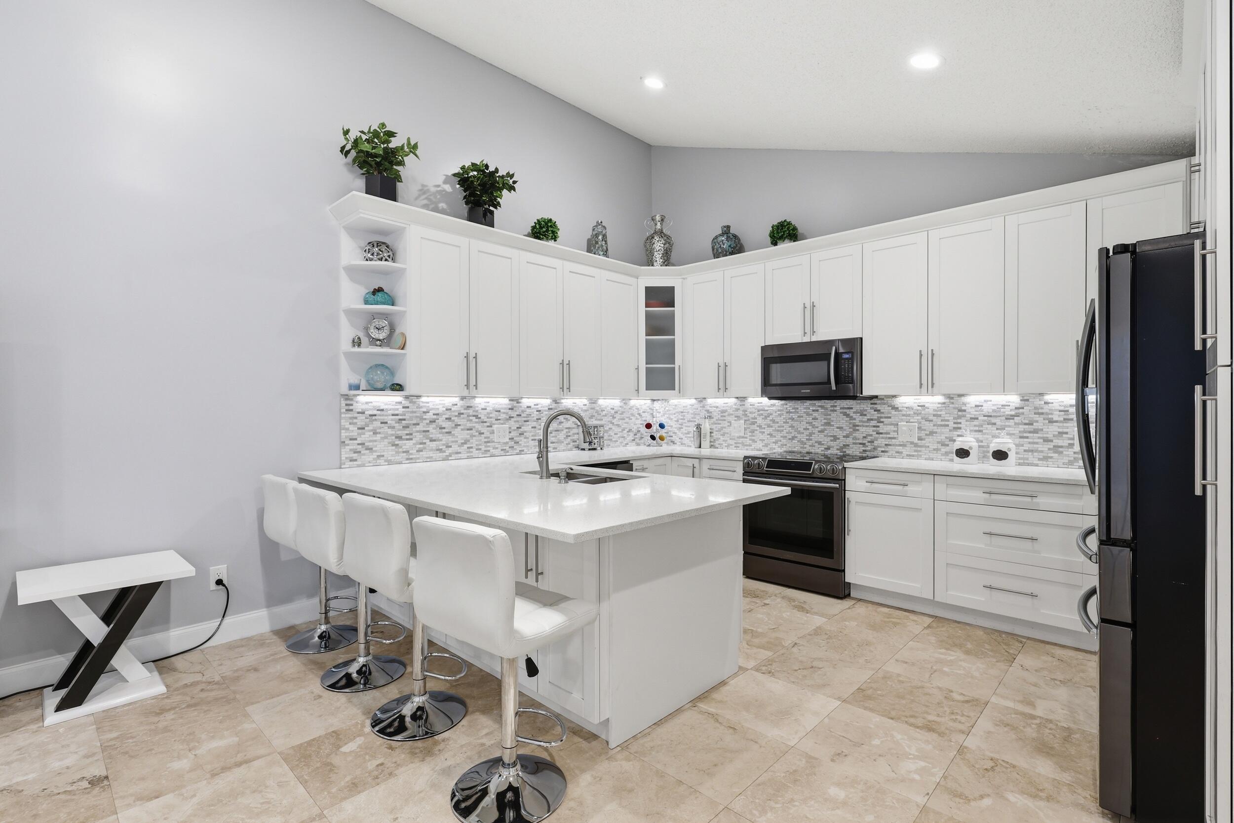 WESTWOOD GARDENS 3 - Residential