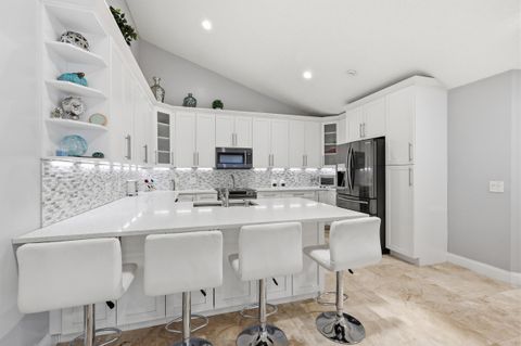 Photo of 5460 Eagle Lake Drive #72b, Palm Beach Gardens, FL 33418 (MLS # B26006780)