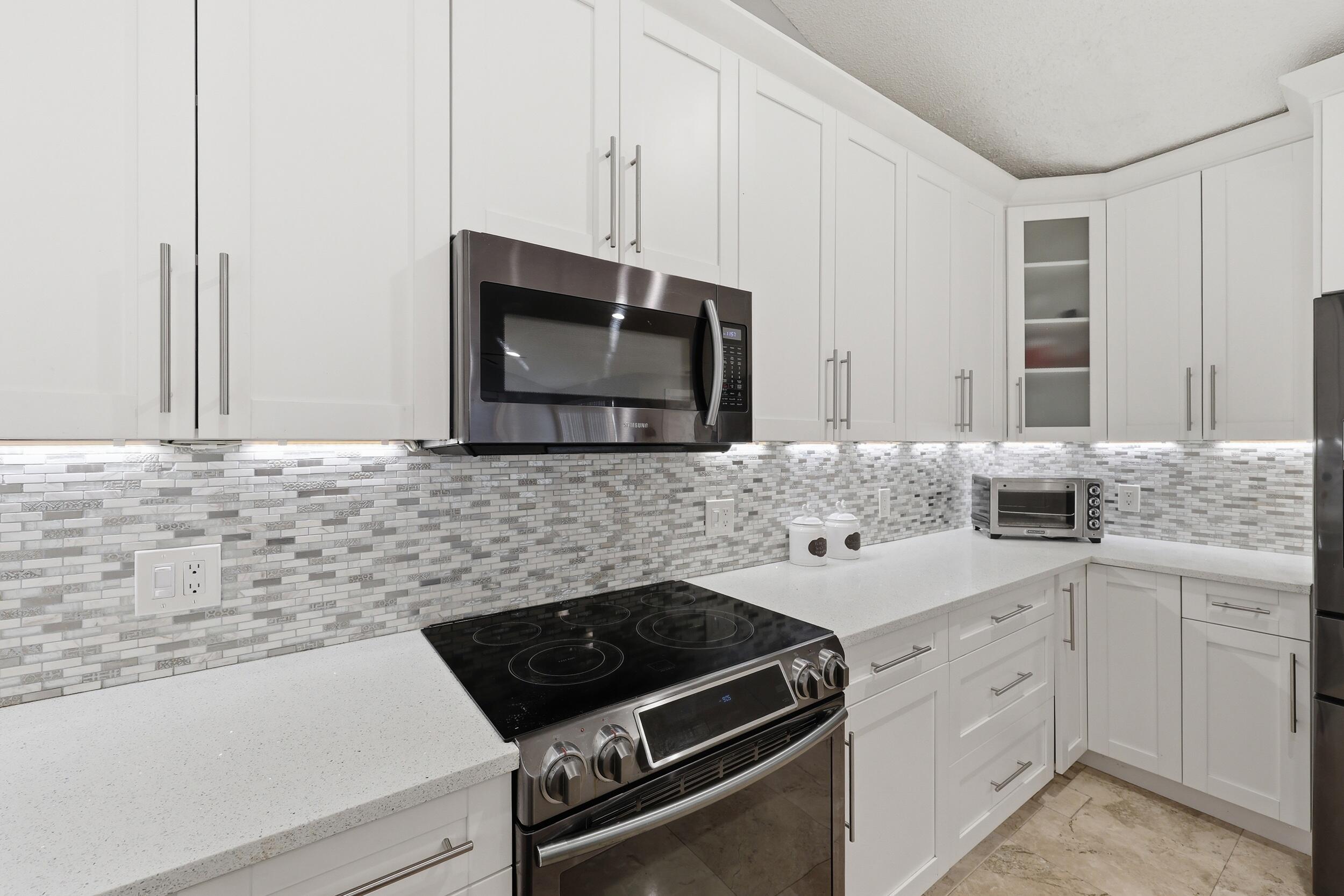 WESTWOOD GARDENS 3 - Residential