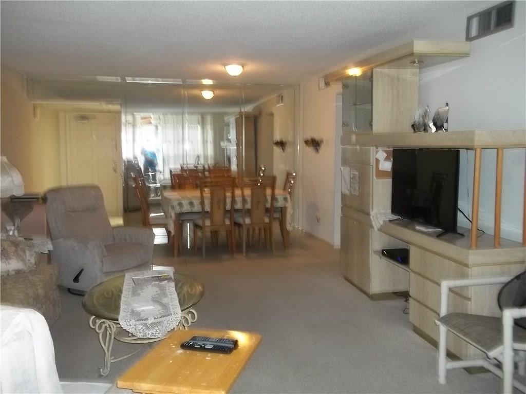 PALM AIRE - Residential