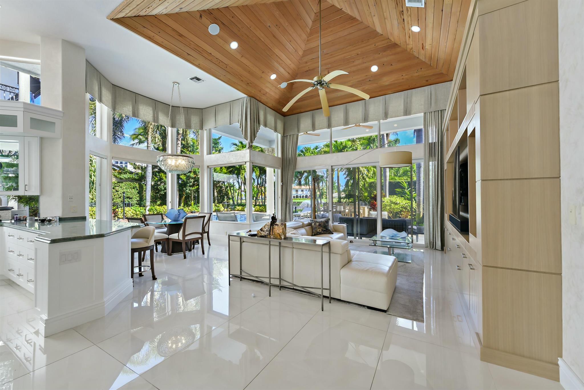 ROYAL PALM YACHT & COUNTR - Residential