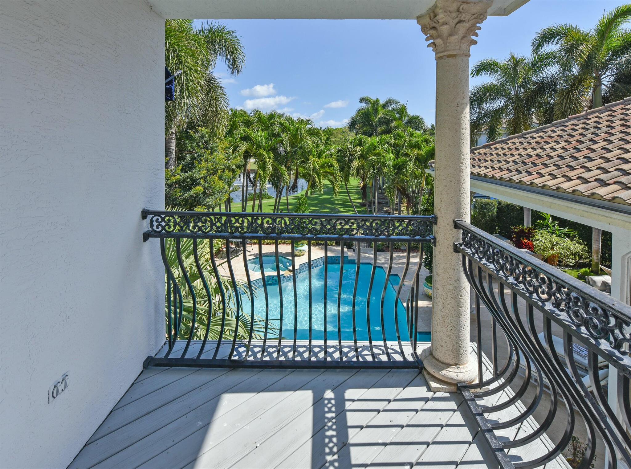 ROYAL PALM YACHT & COUNTR - Residential