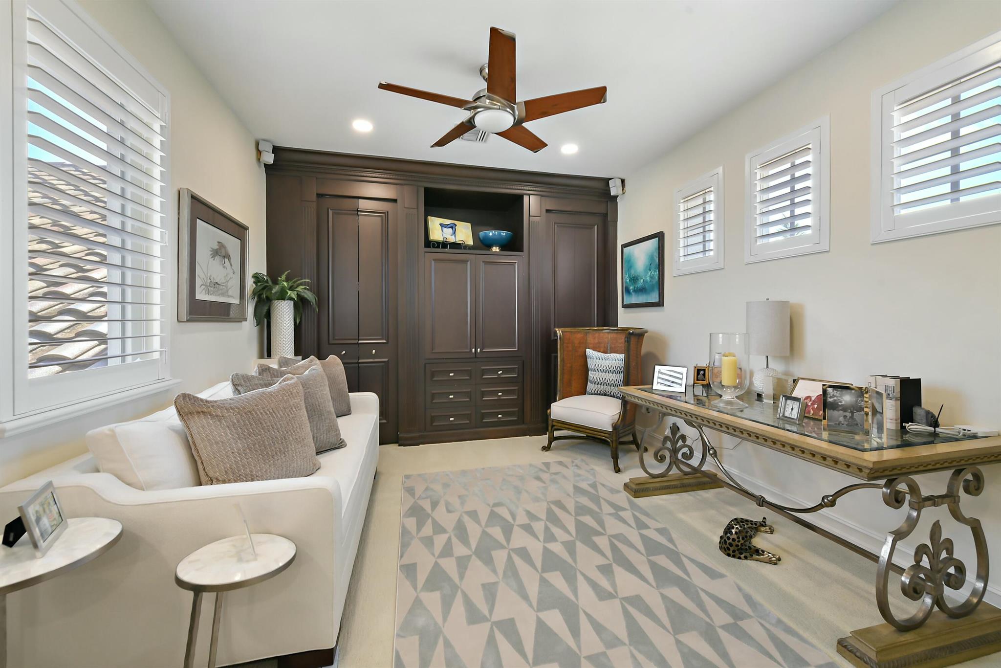 ROYAL PALM YACHT & COUNTR - Residential