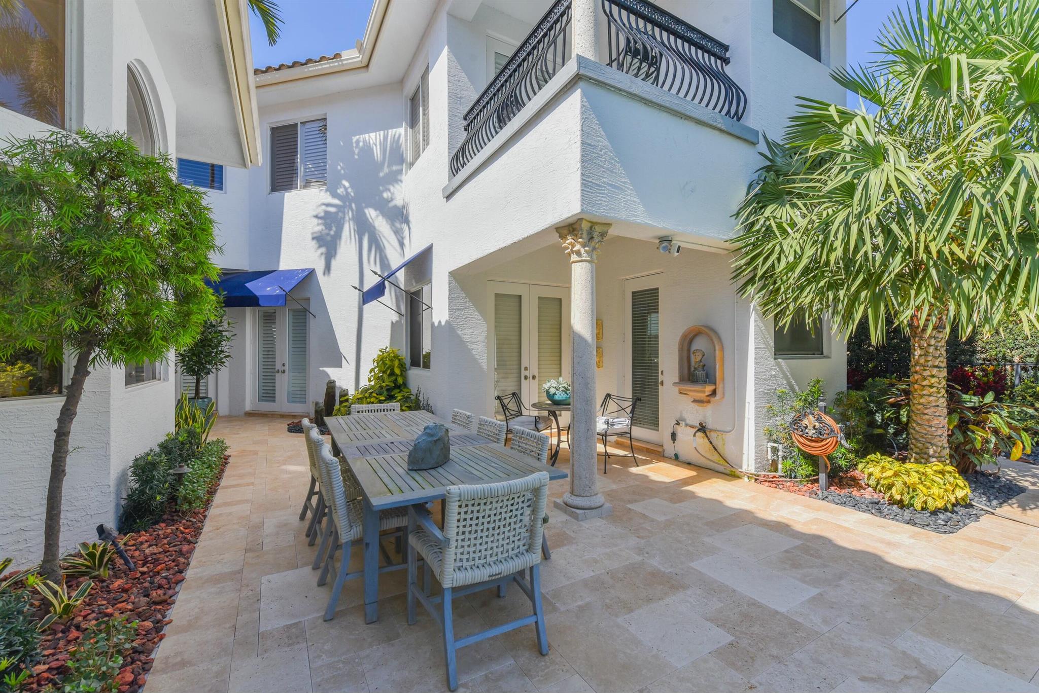 ROYAL PALM YACHT & COUNTR - Residential