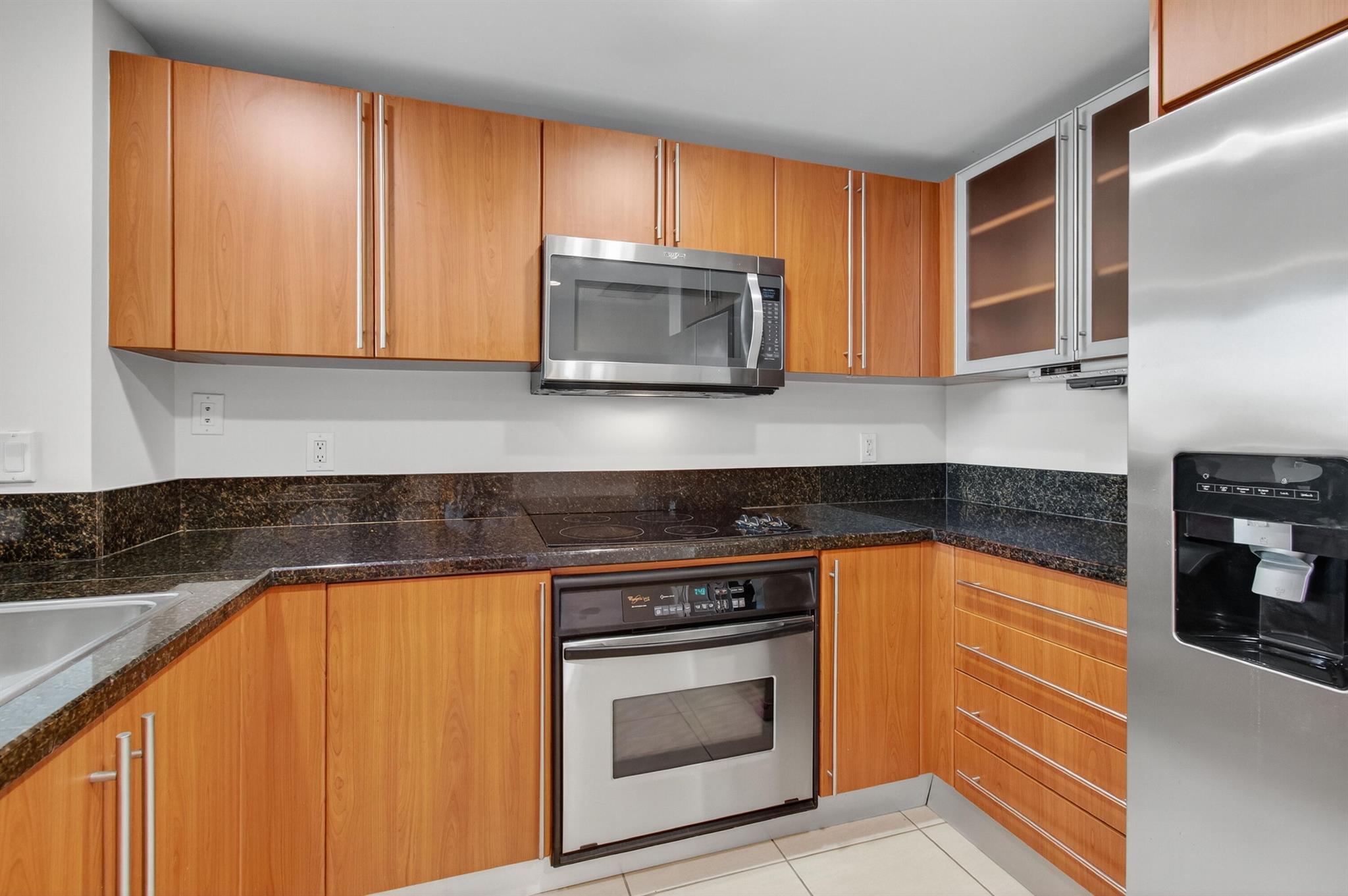 610 CLEMATIS CONDO - Residential