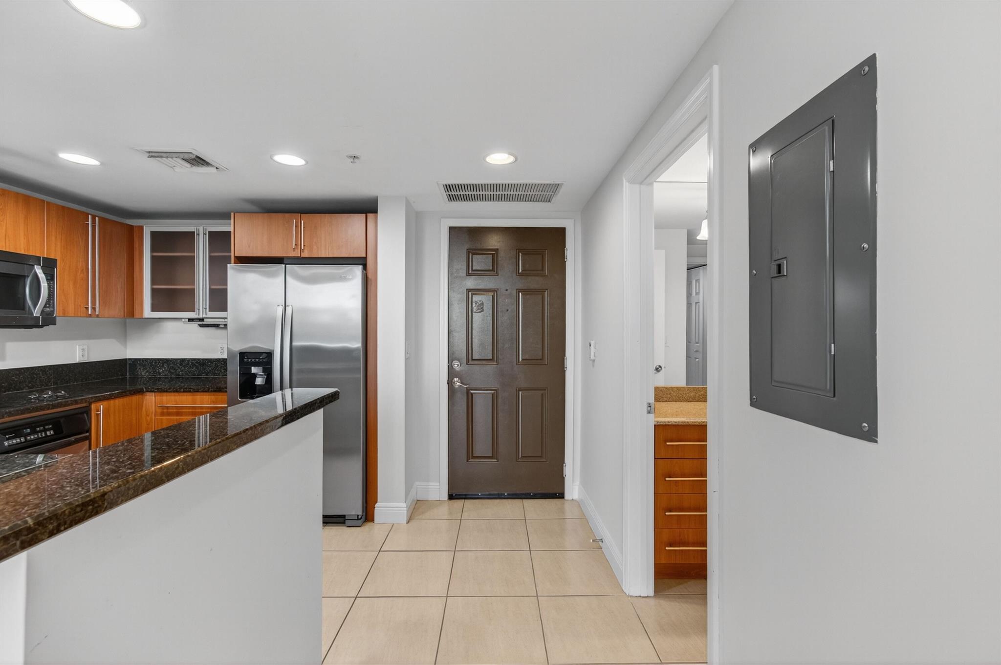 610 CLEMATIS CONDO - Residential