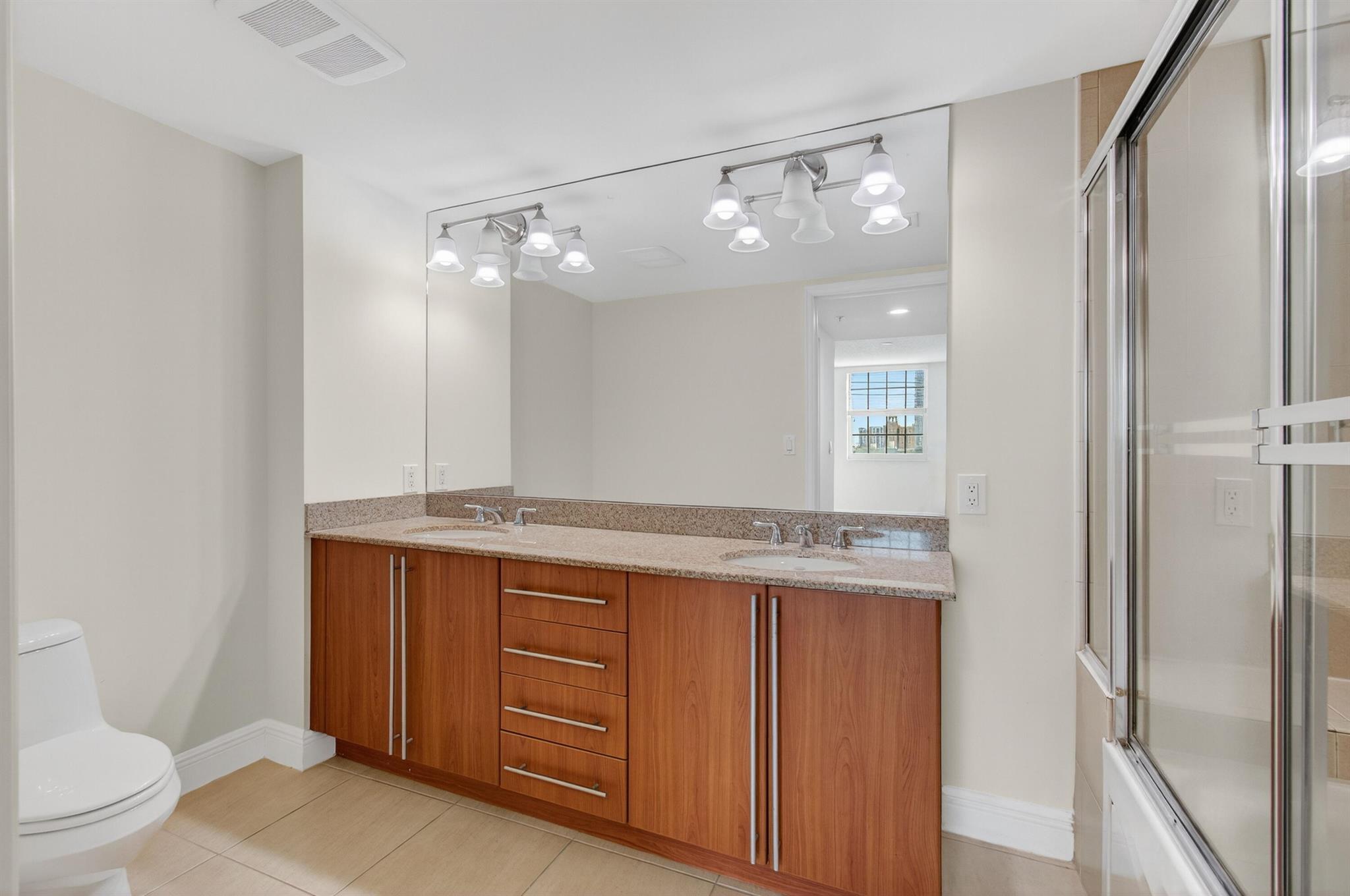 610 CLEMATIS CONDO - Residential