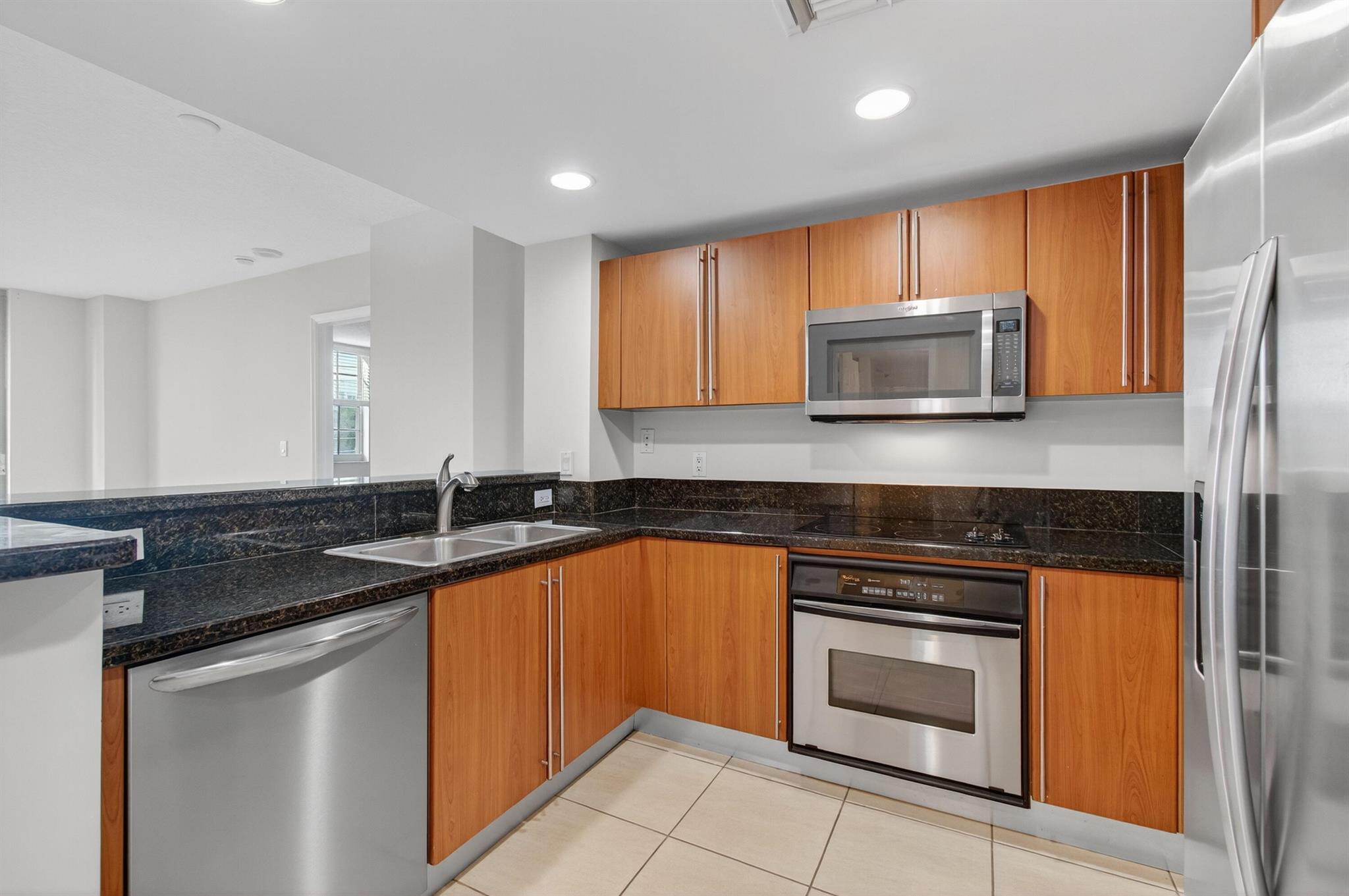 610 CLEMATIS CONDO - Residential