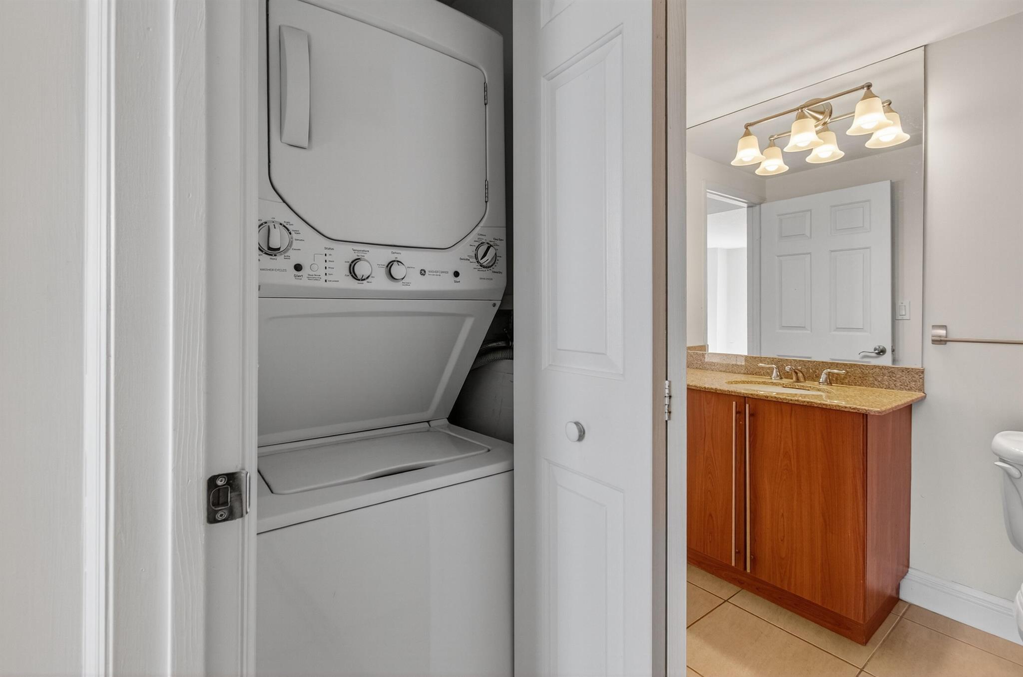 610 CLEMATIS CONDO - Residential