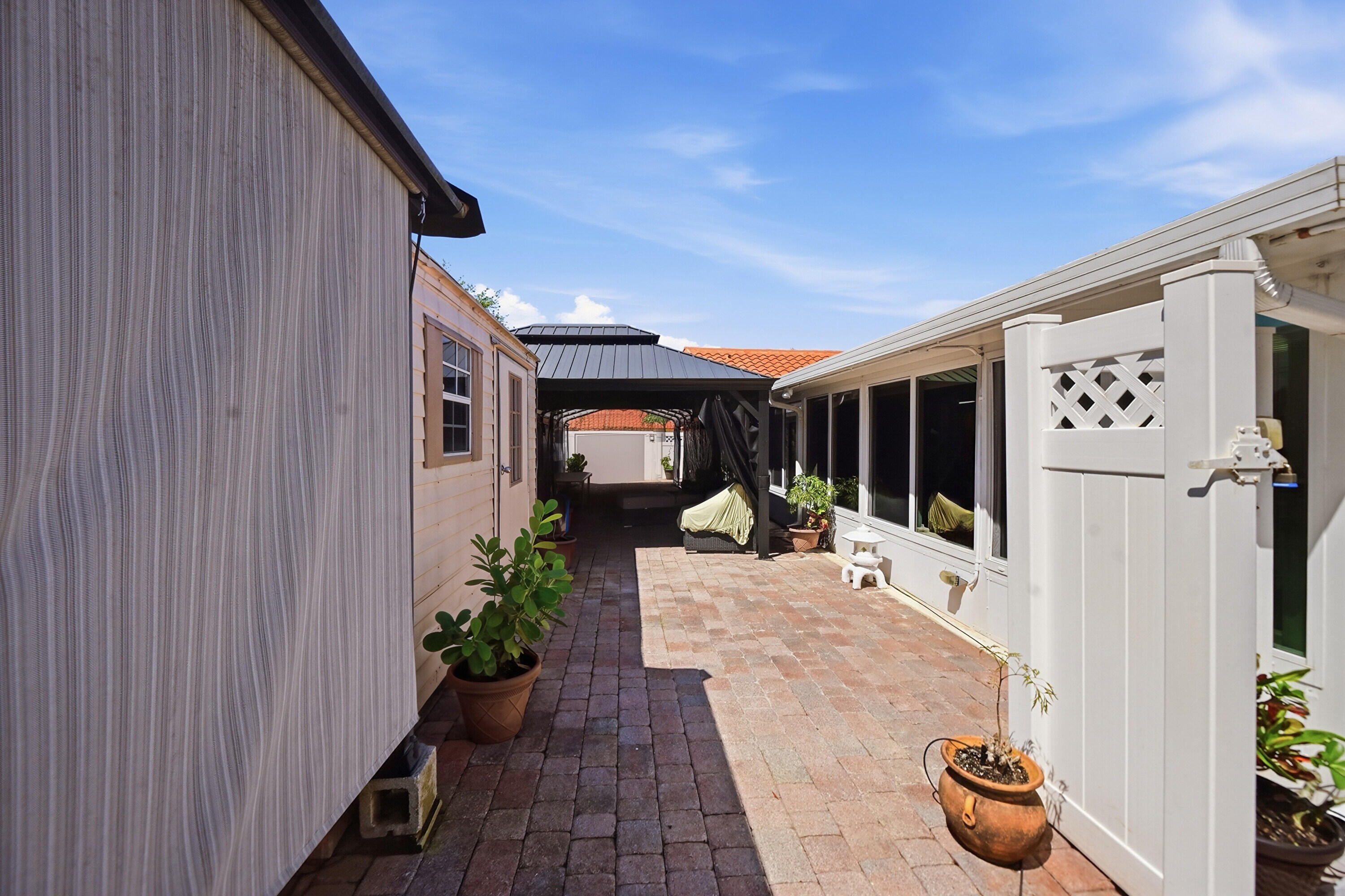 SUN VALLEY 2 - Residential