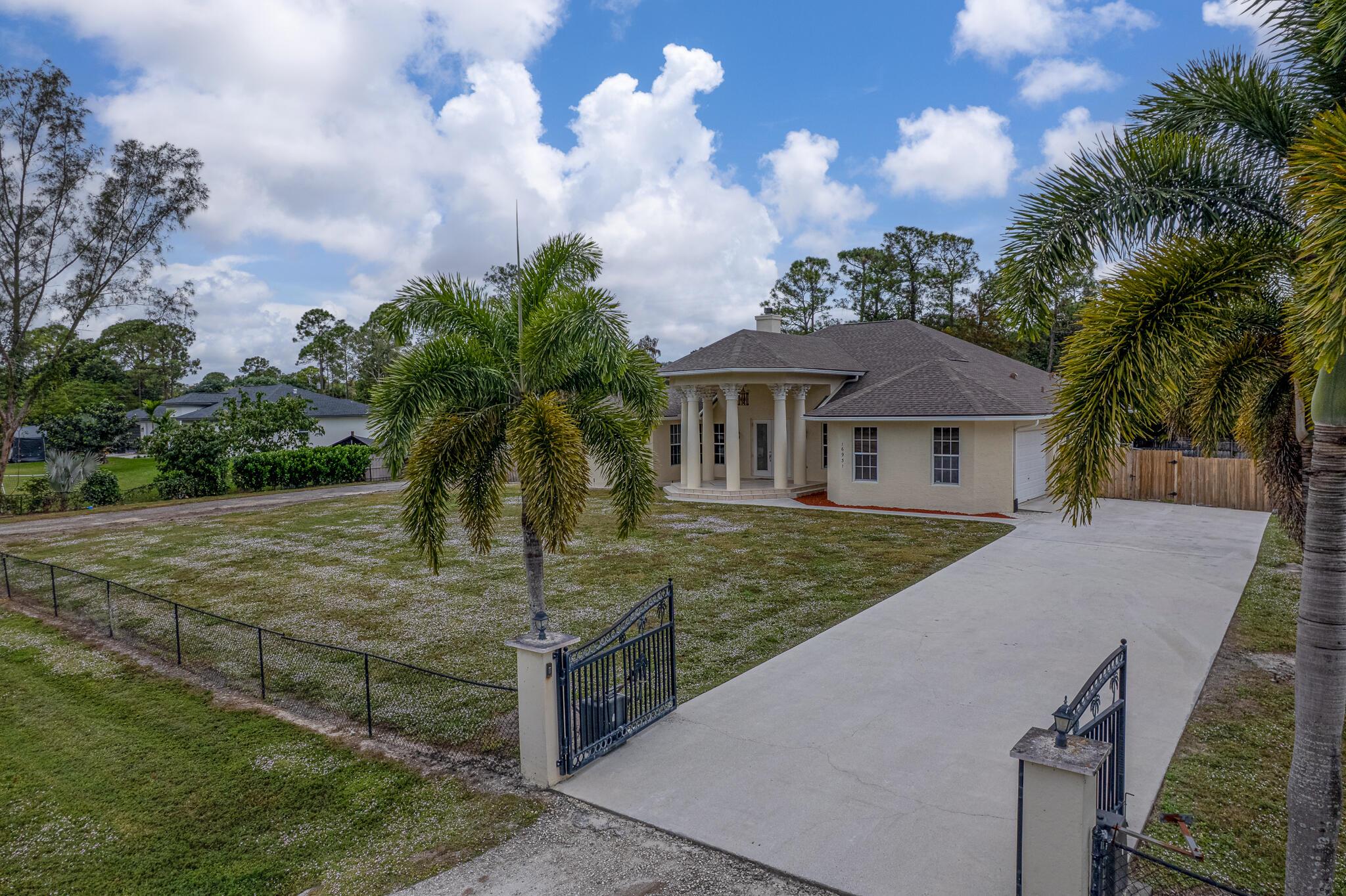 Loxahathee - Residential