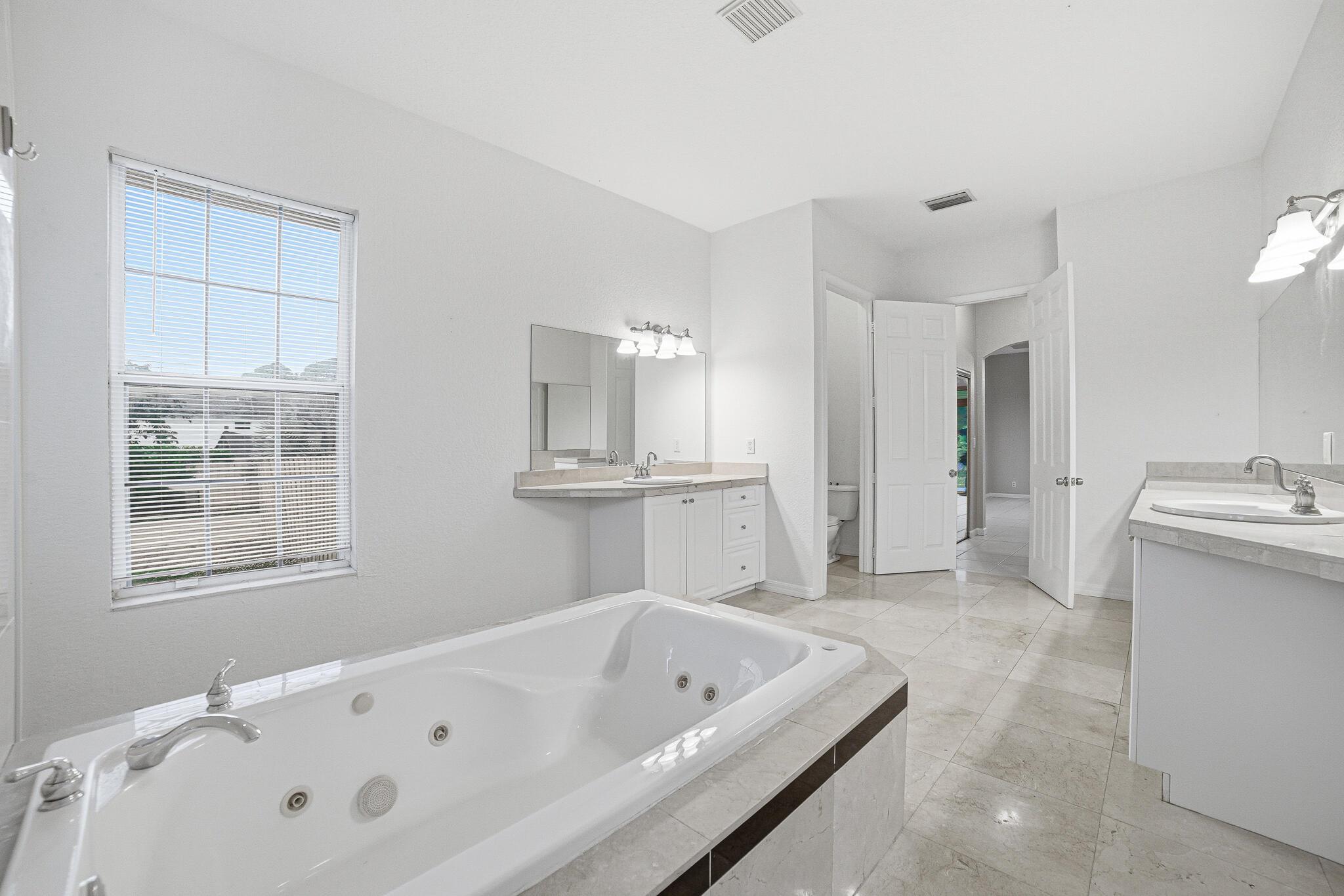 Loxahathee - Residential