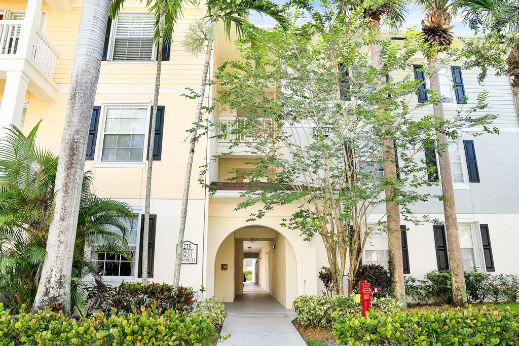 Photo of 275 Murcia Drive #313, Jupiter, FL 33458 (MLS # R10902483)