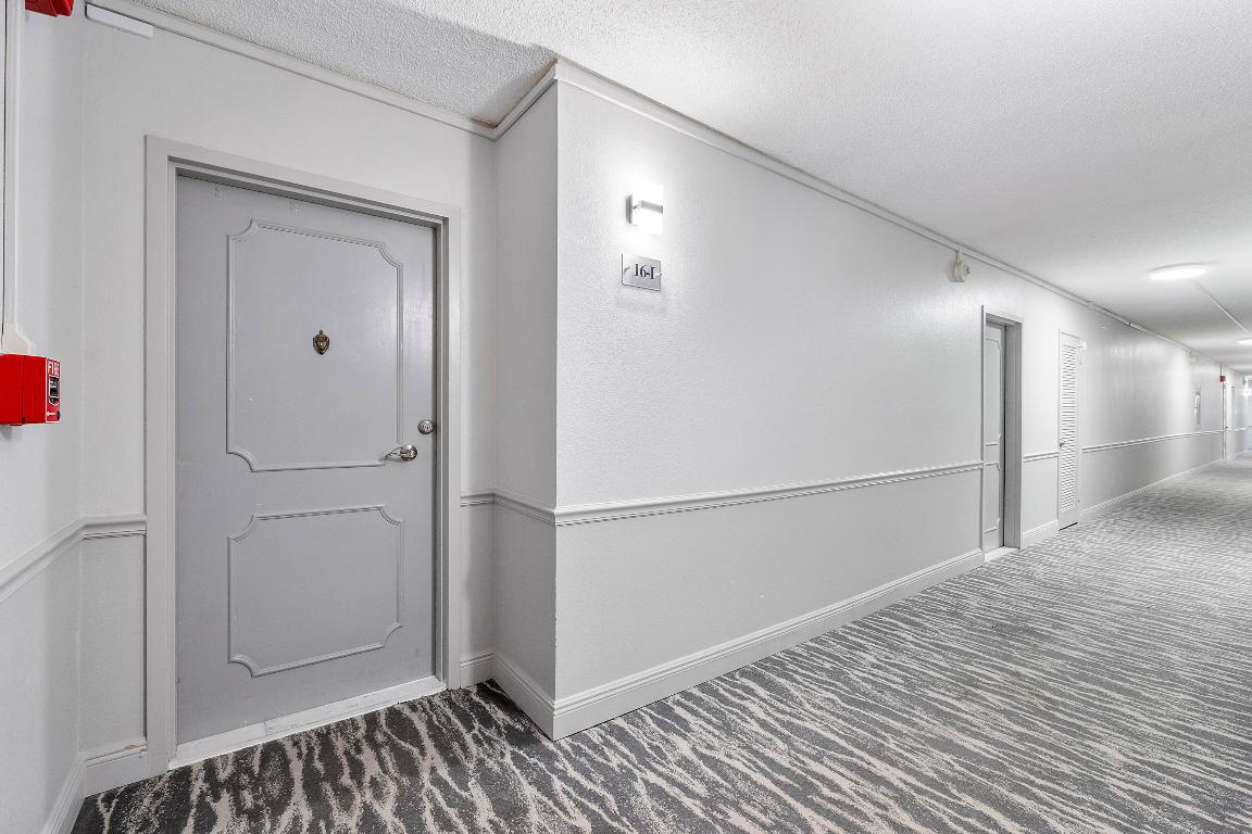 BIRCH CREST APARTMENTS INC - Residential Lease